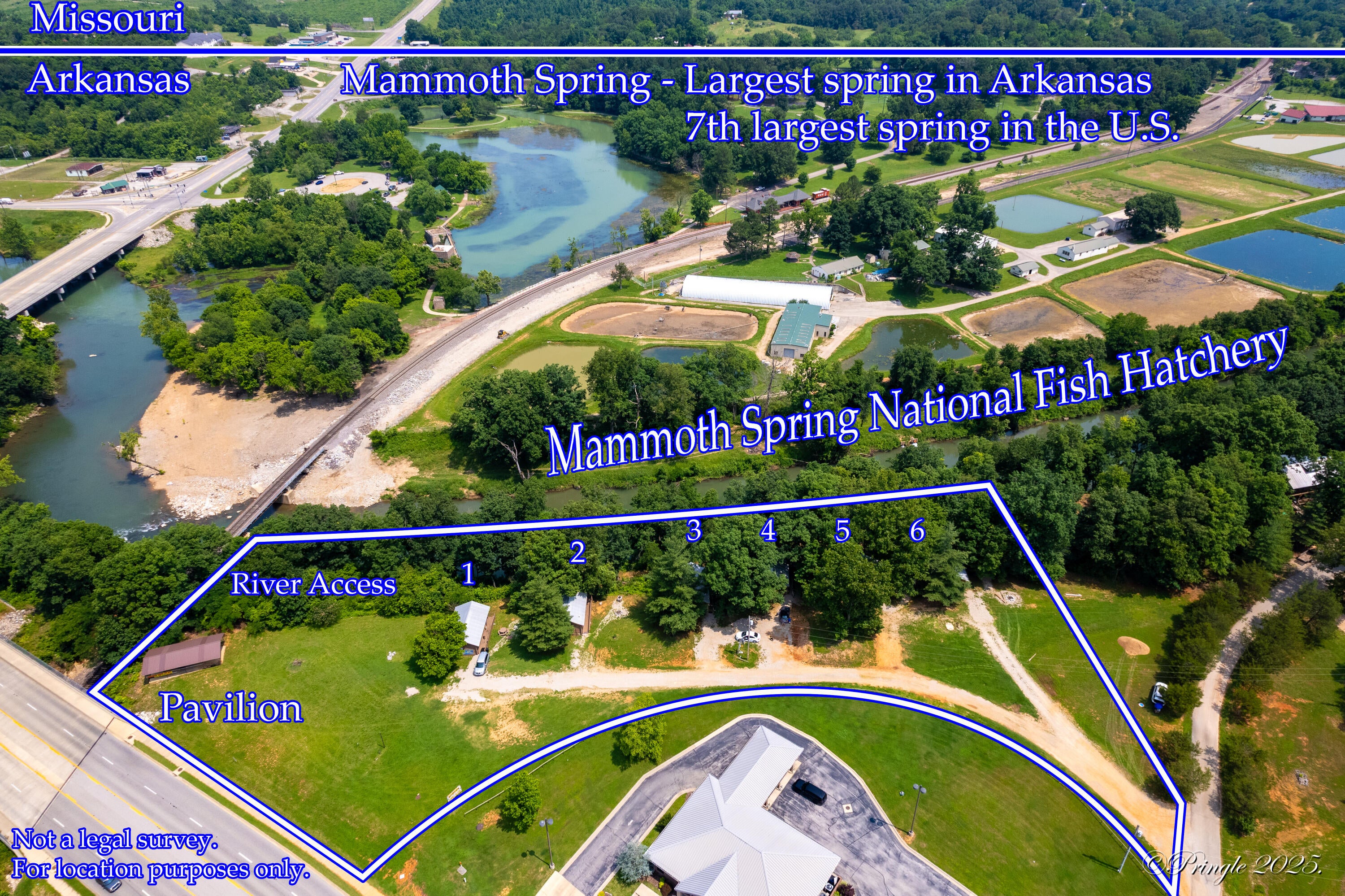 Home in Mammoth Spring, AR 72554 — photo 2