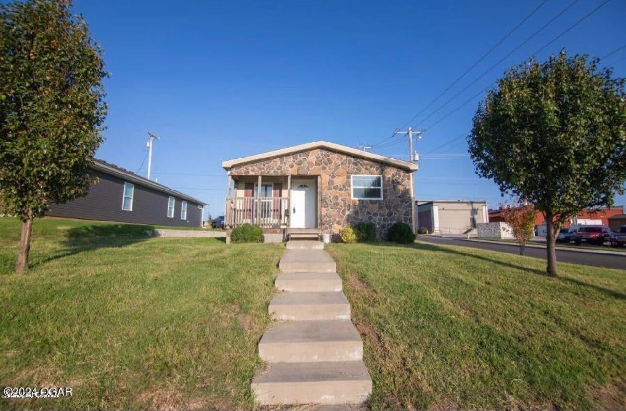 2331 S Joplin Avenue — photo