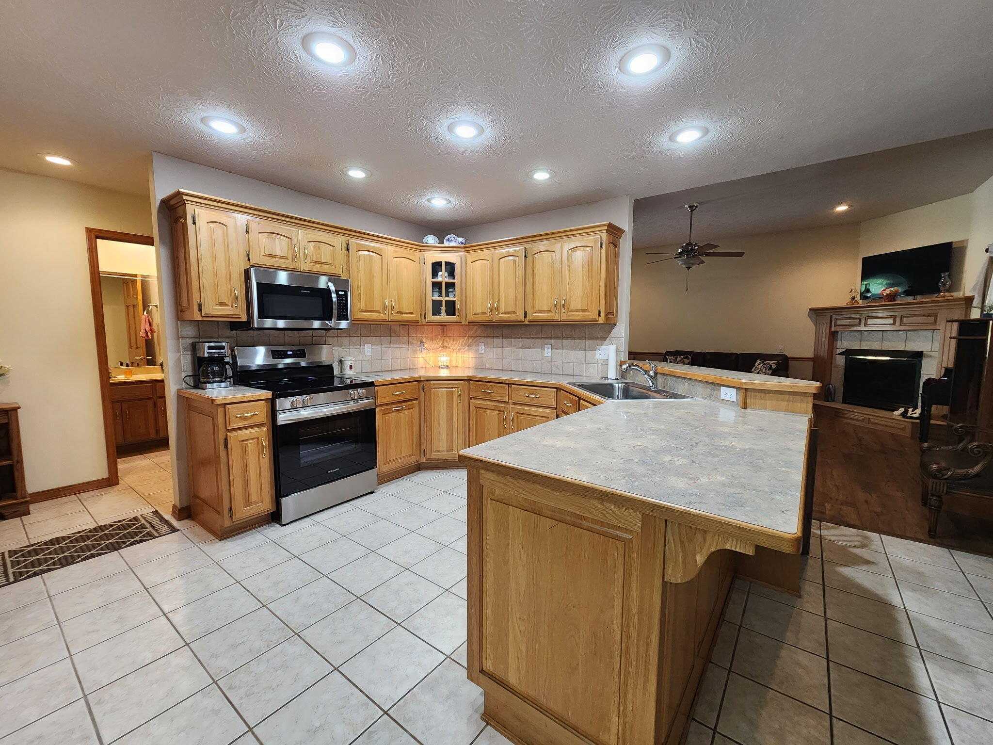 3848 W Suzanne Street — photo