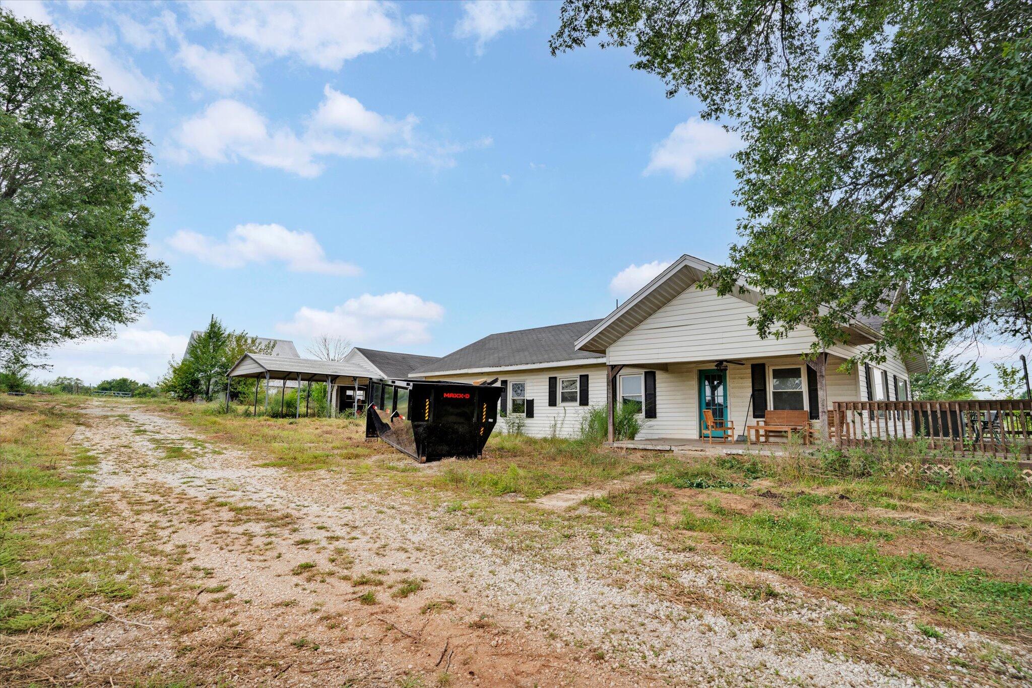 862 Highway 215 — photo