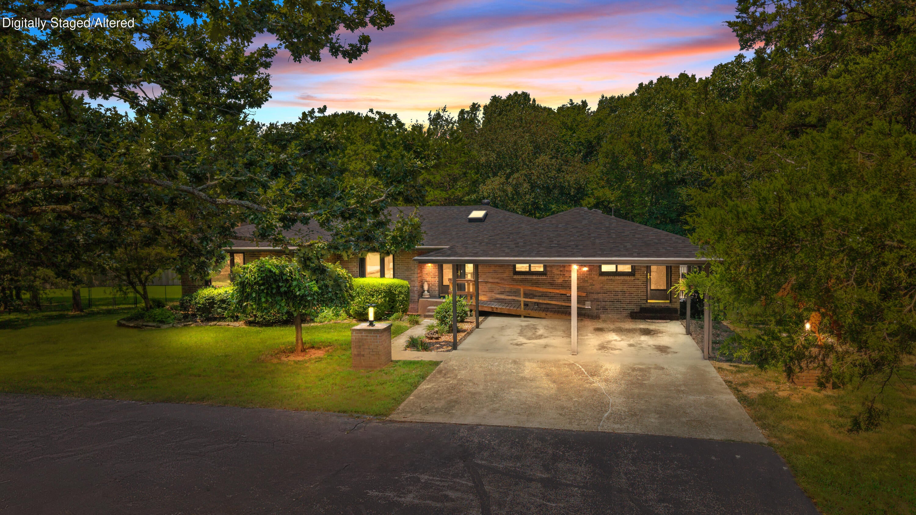 5076 E Farm Road 174 — photo