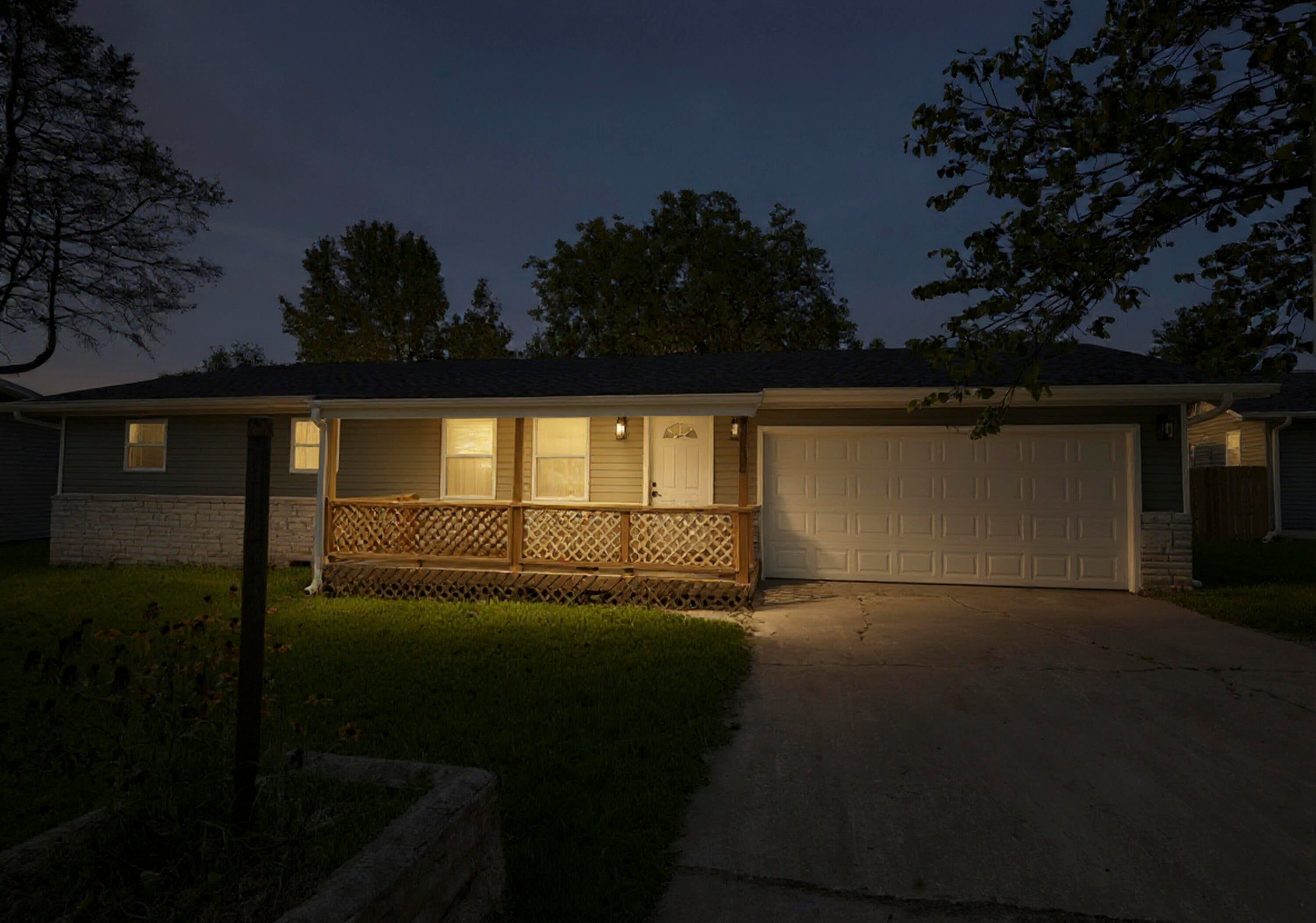 2752 W Sylvia Court — photo