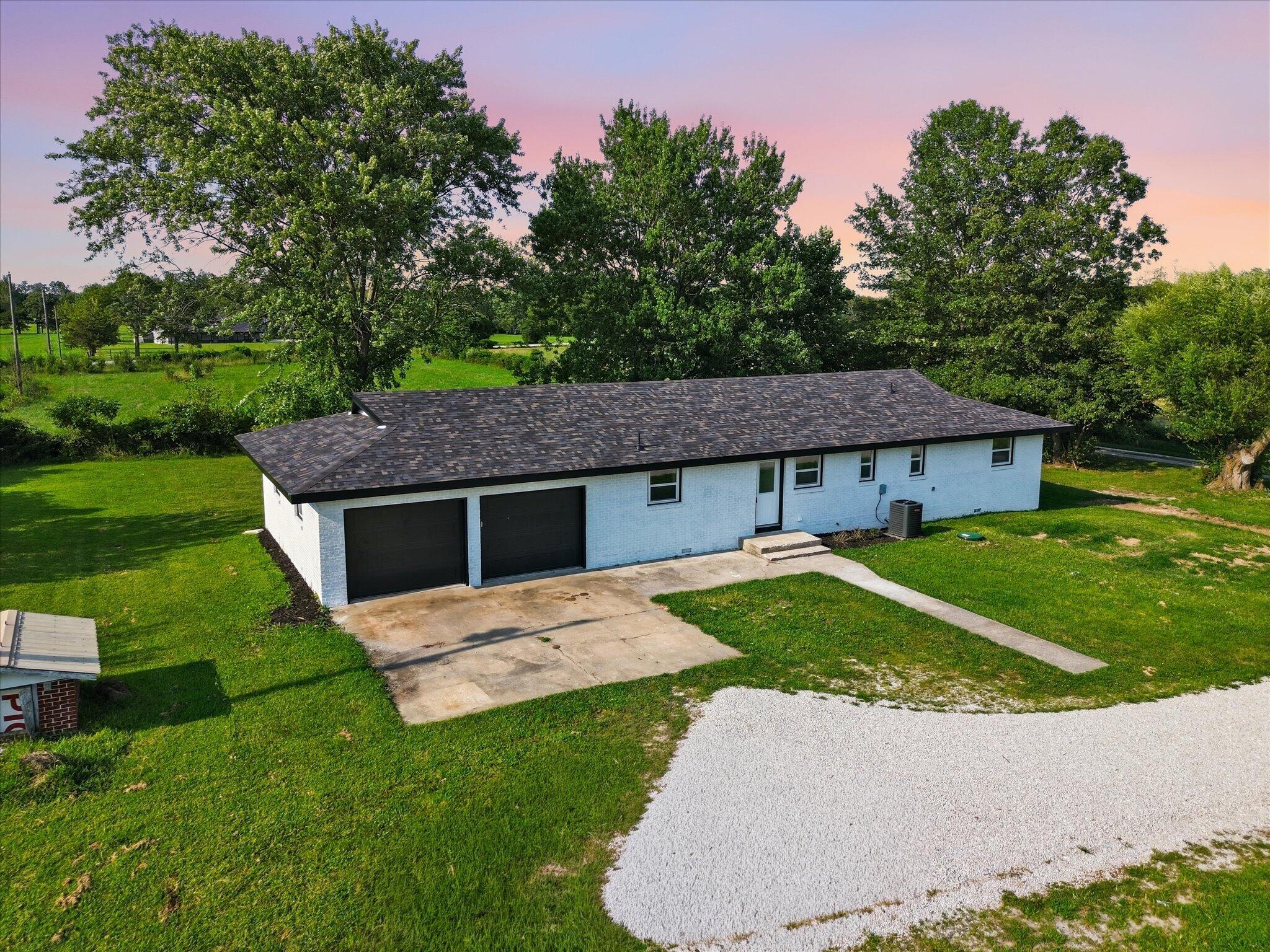 3760 E Shelby Road — photo