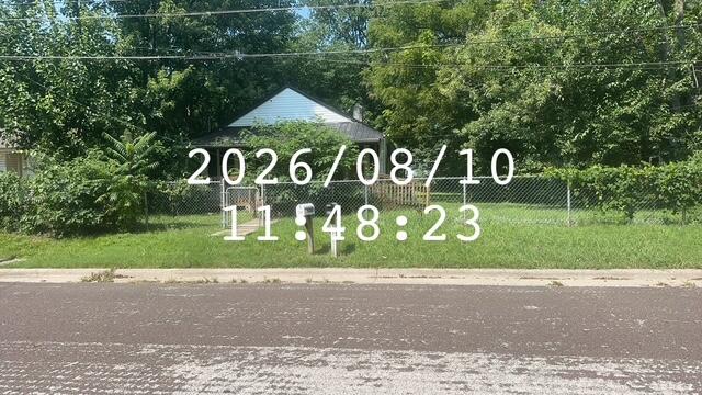 1201 N Davies Avenue — photo