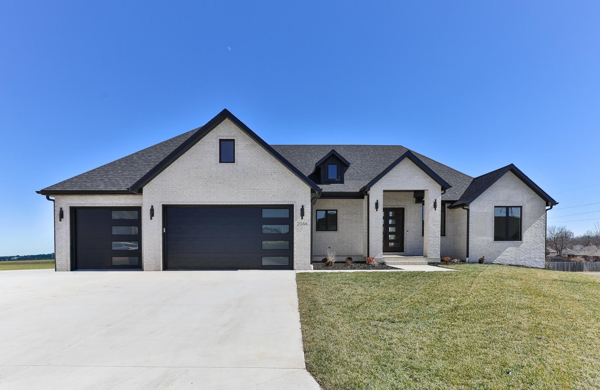 2044 N Unbridled Court — photo