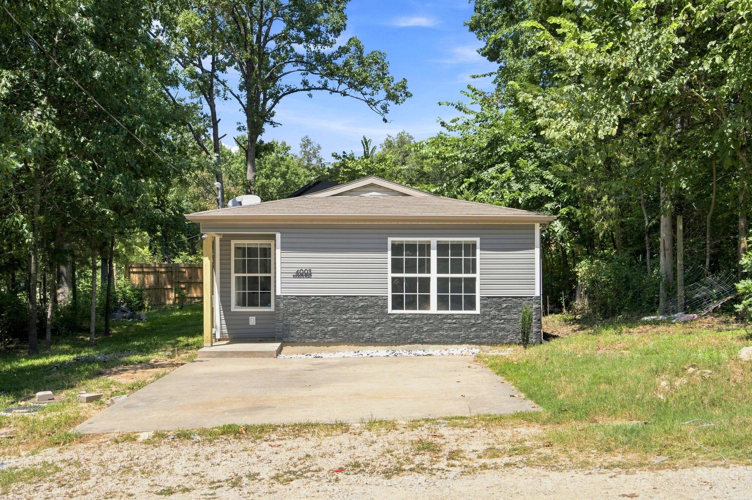 4003 Buckeye Road — photo