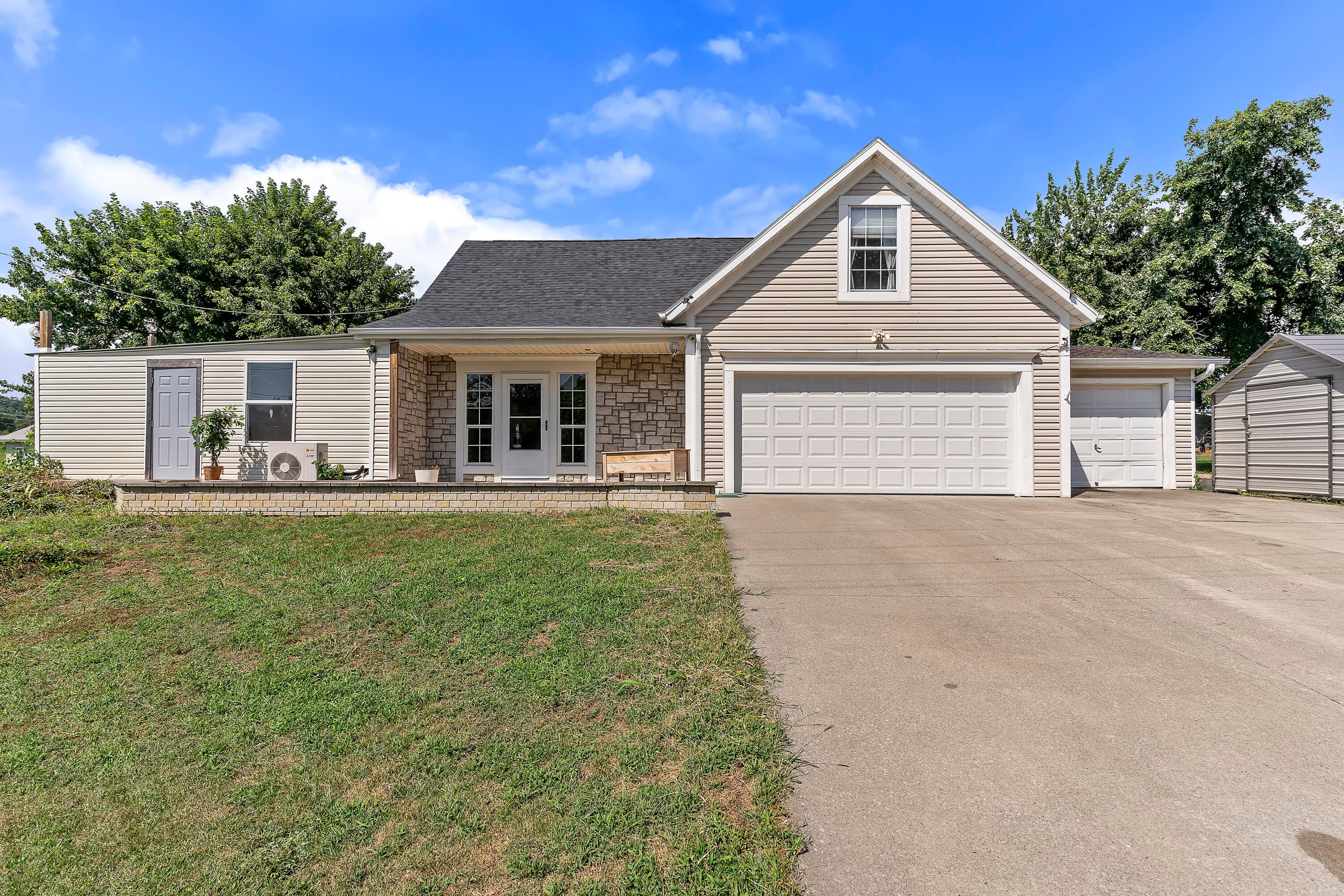 341 Dockhouse Lane — photo