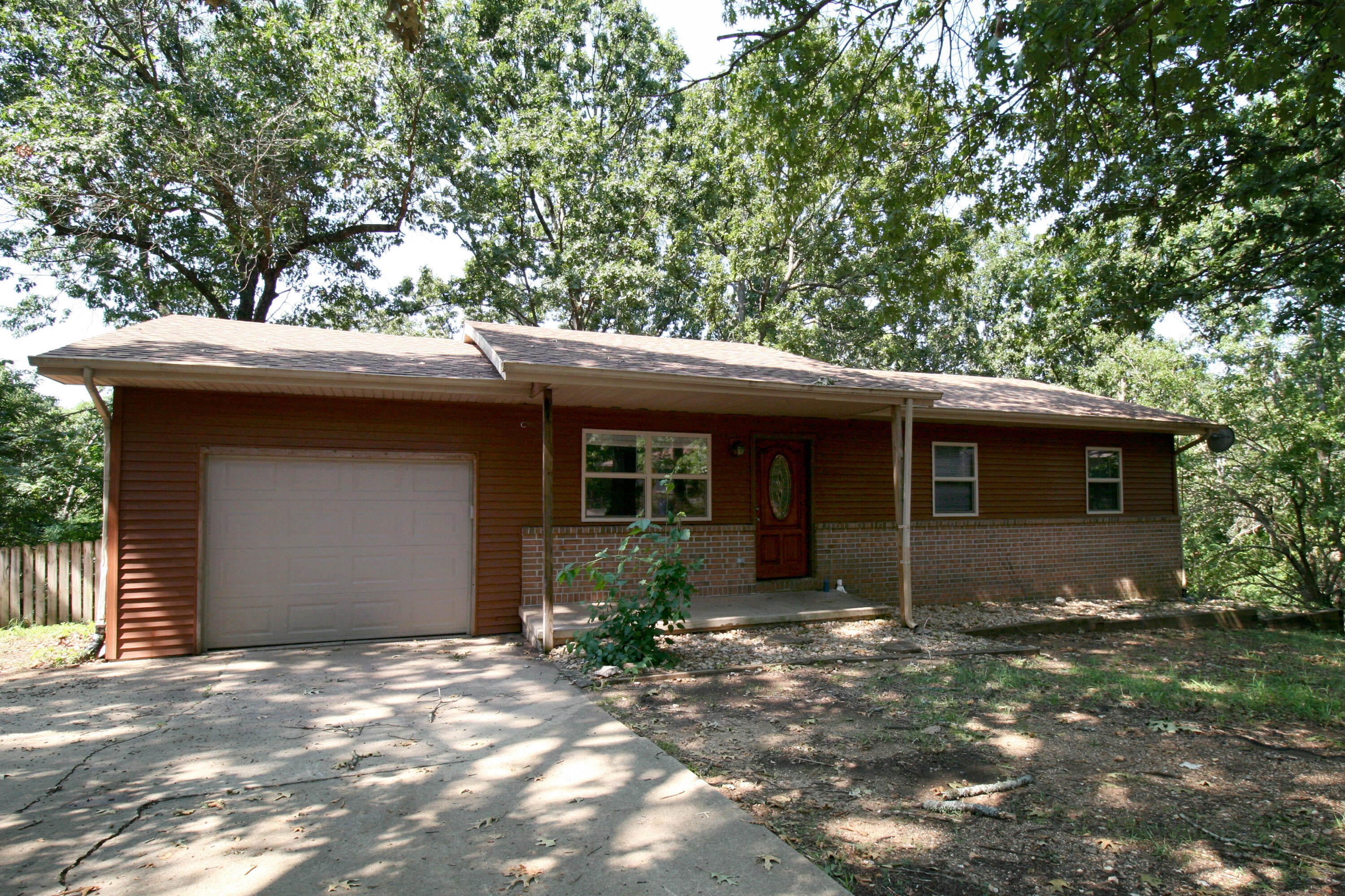 1201 E East Court — photo