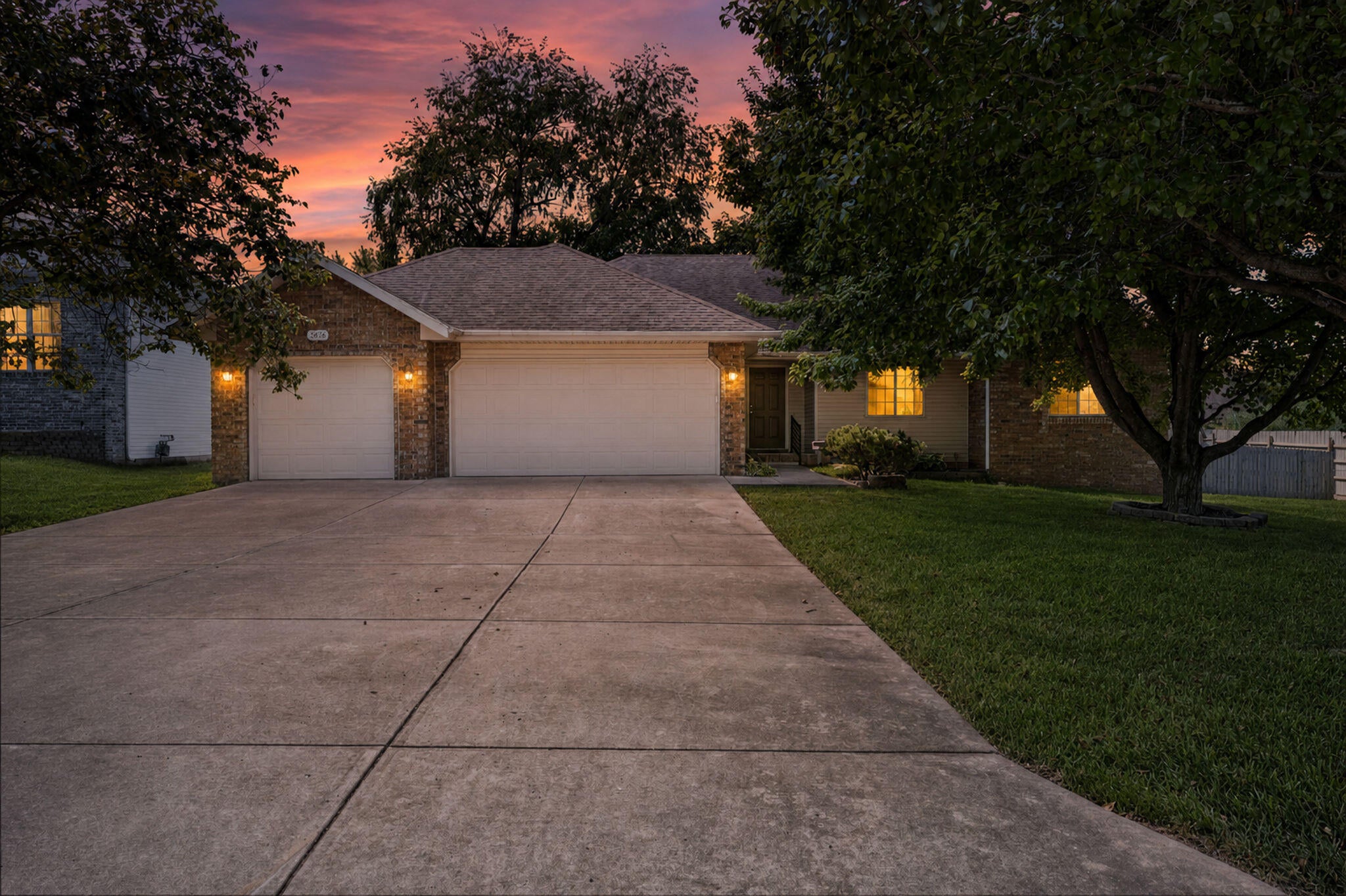3676 W Kingsley Street — photo
