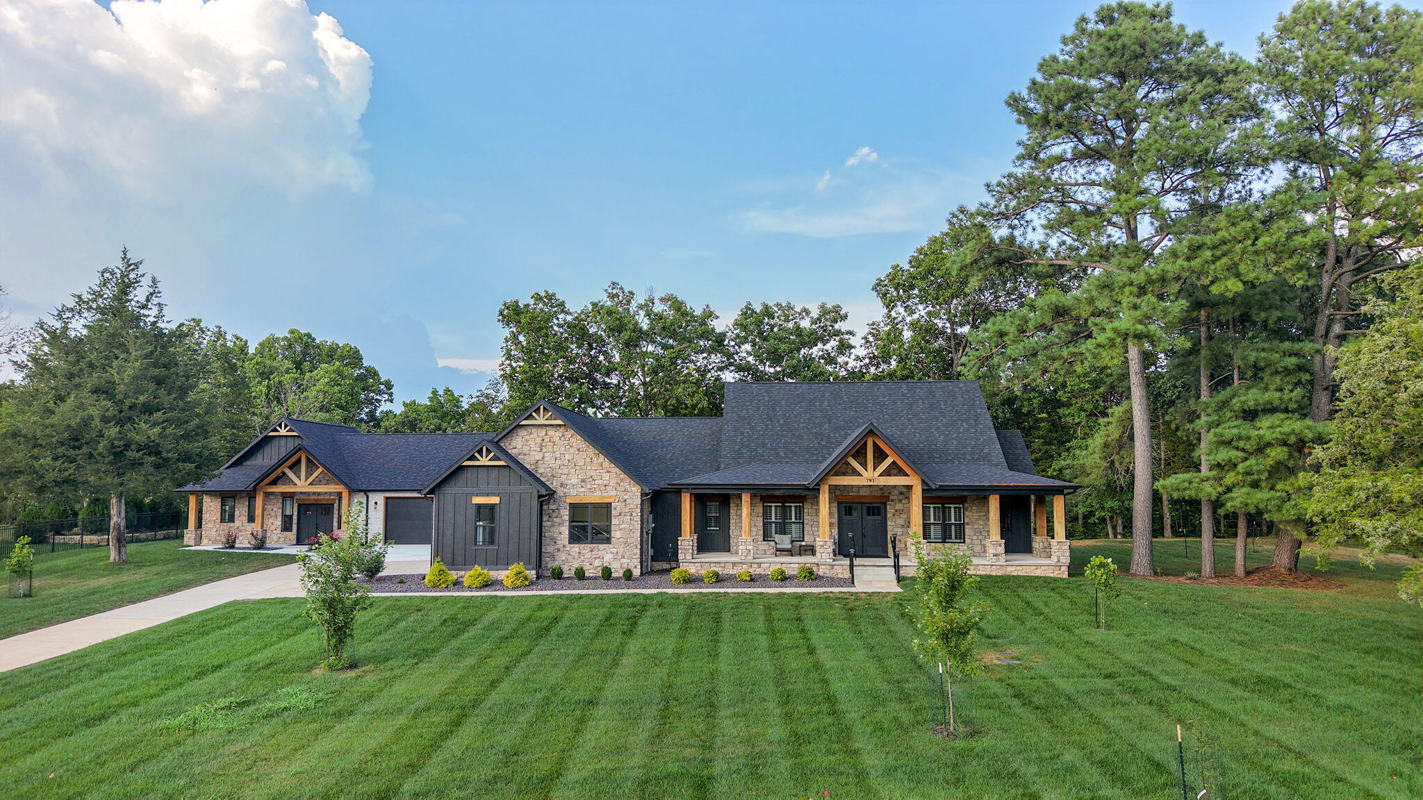 781 Seven Pines Drive — photo