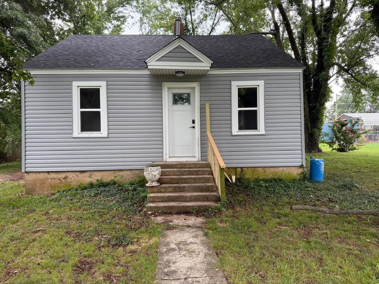 502 E Locust Street — photo