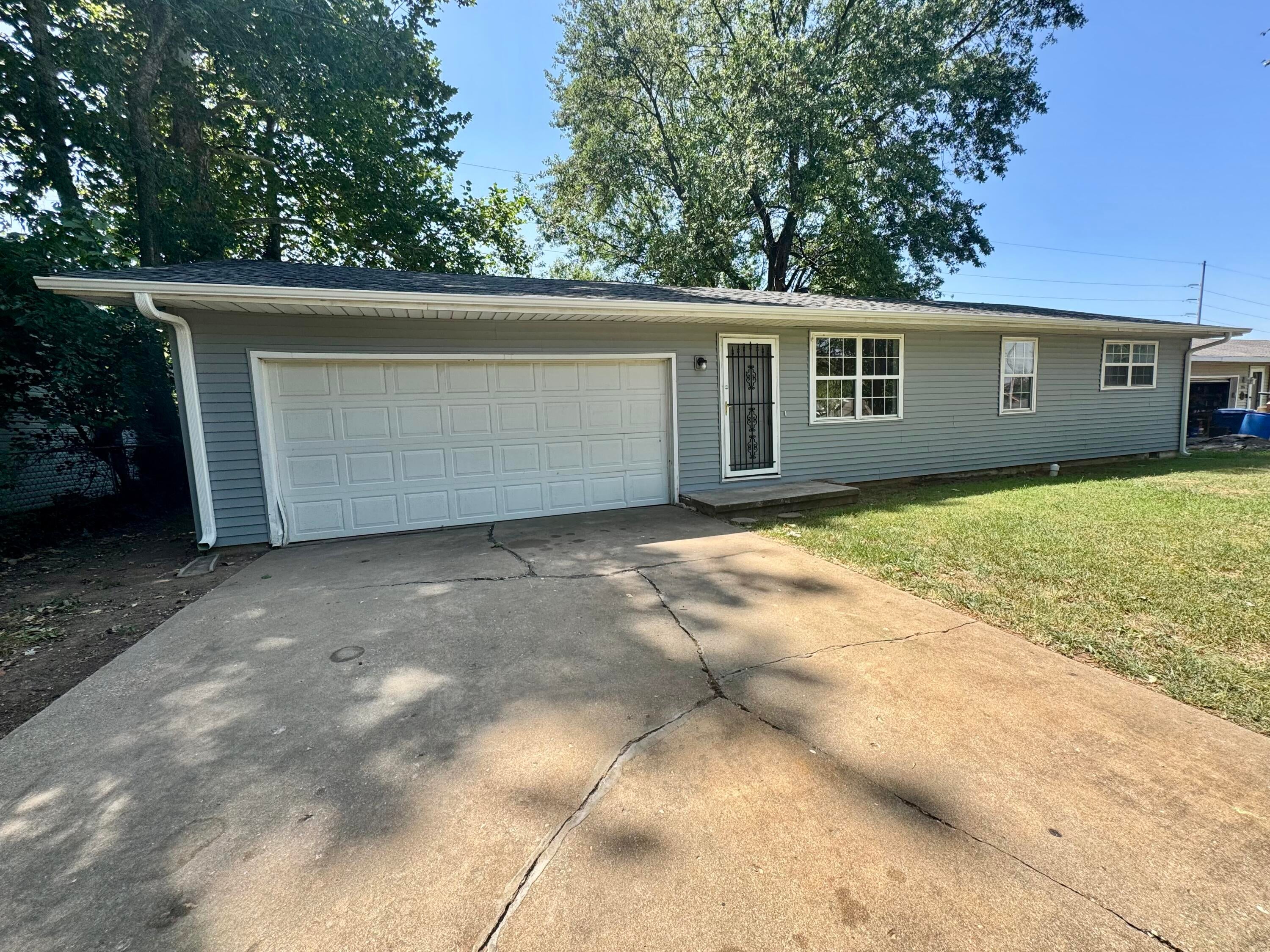 2908 W Scott Street — photo