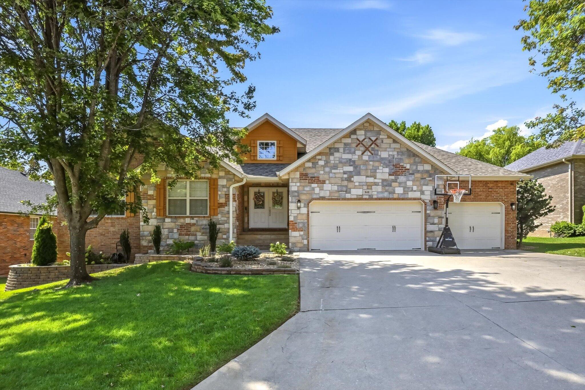848 E Country Ridge Street — photo