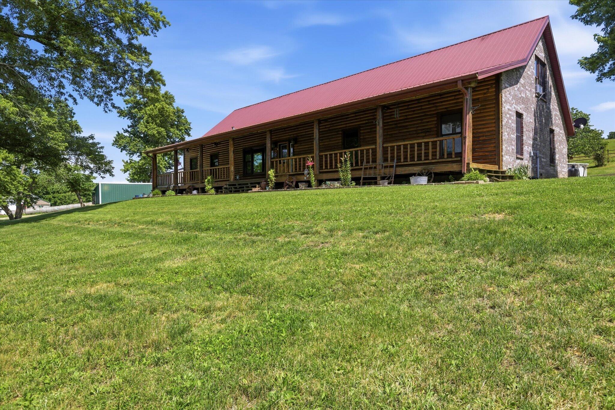 1518 Sandhill Lane — photo