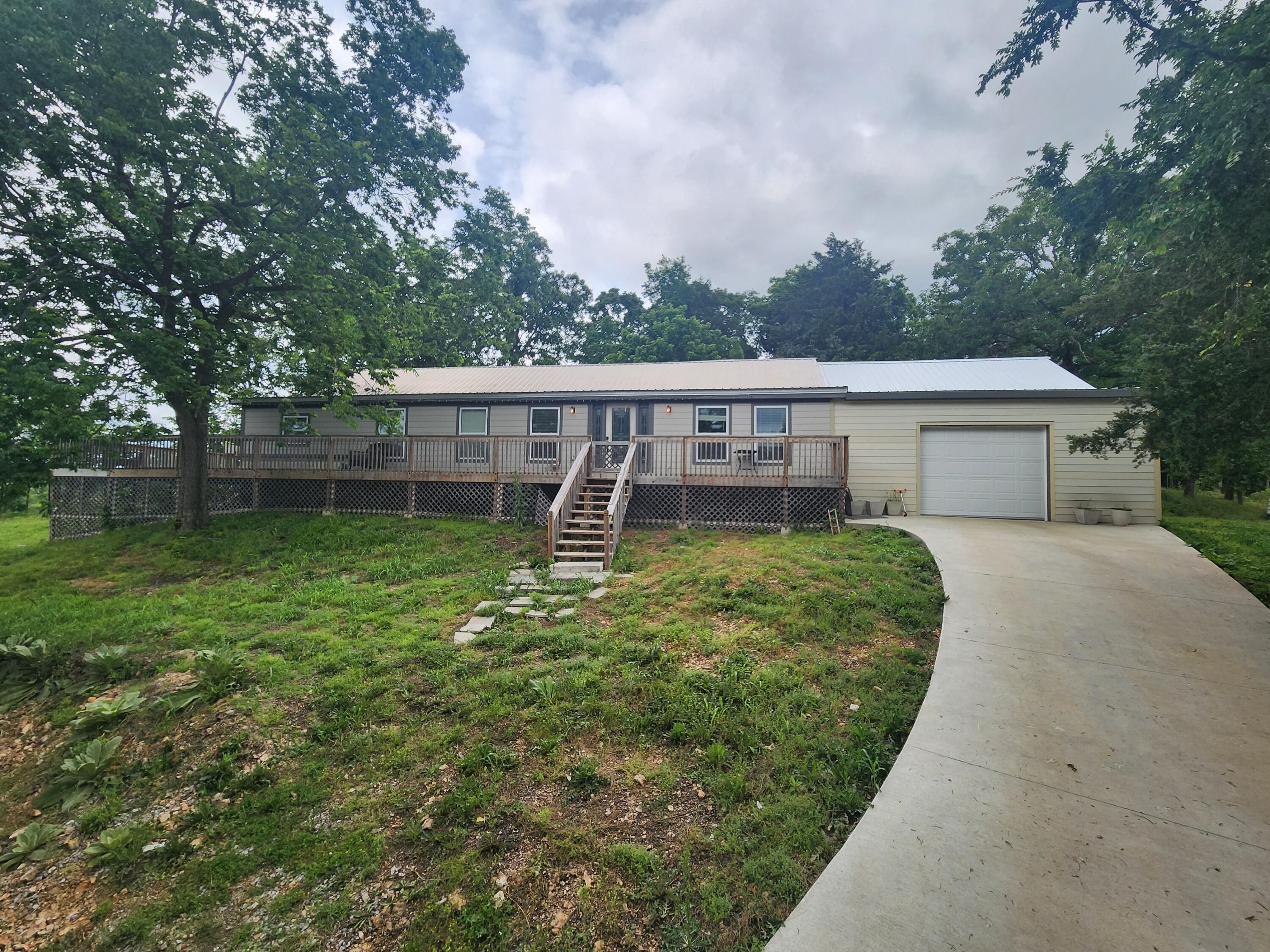 131 Shady Lane — photo