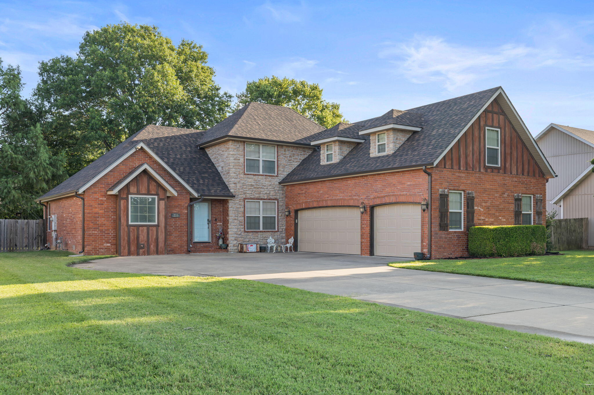 253 E Grace Street, Republic, MO 65738 — photo 2
