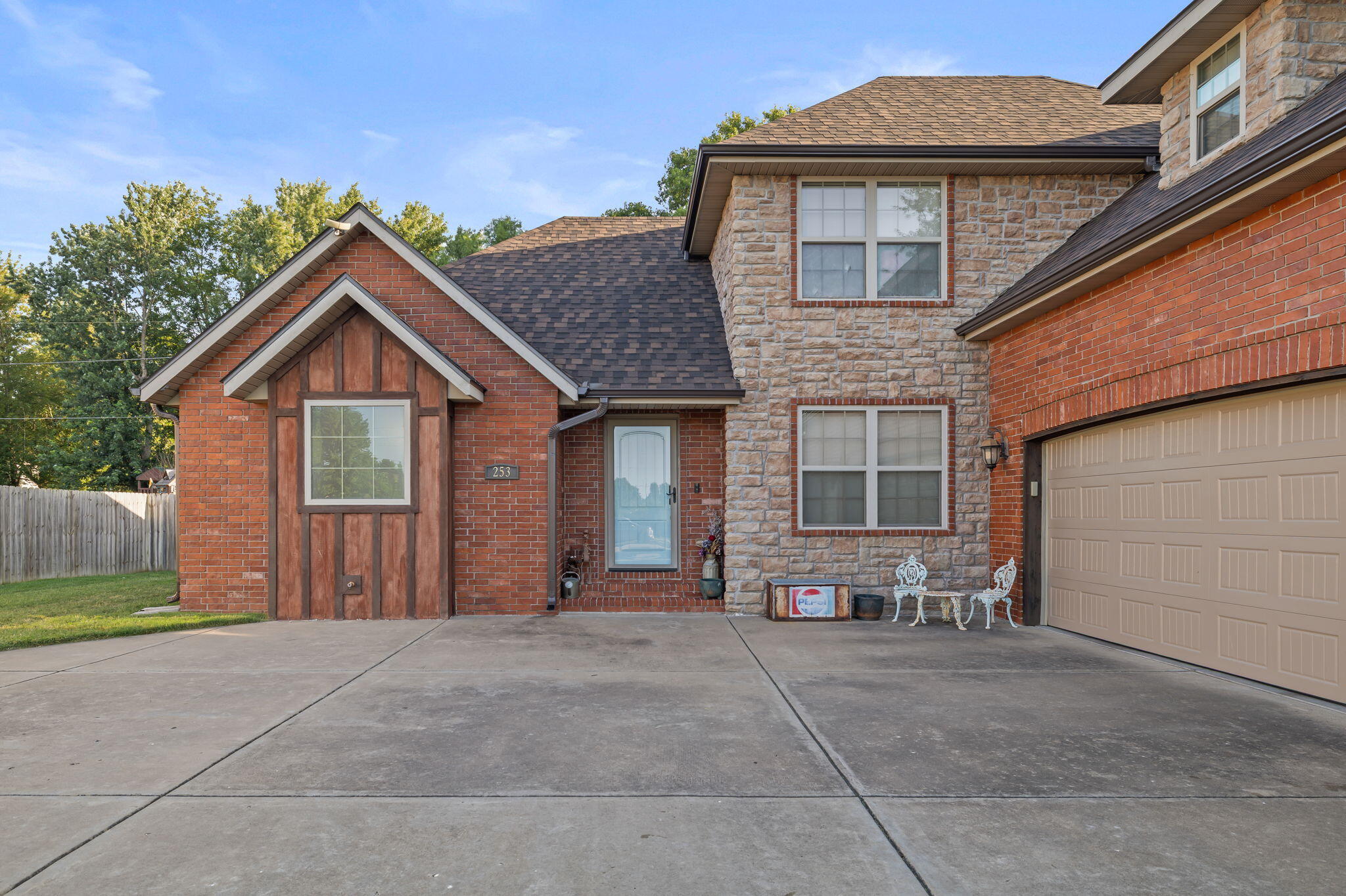 253 E Grace Street, Republic, MO 65738 — photo 3