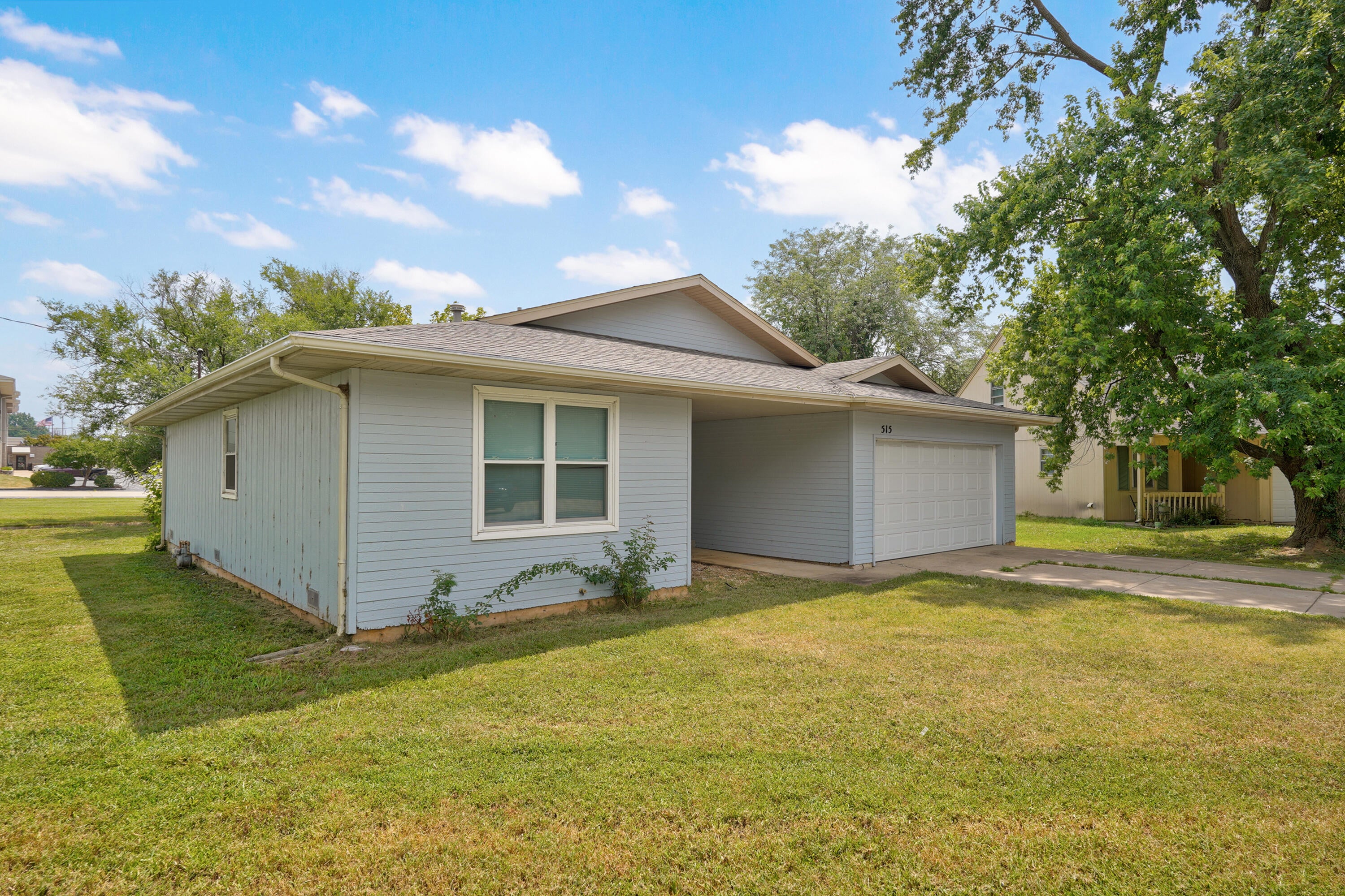 515 W Edgewood Street — photo