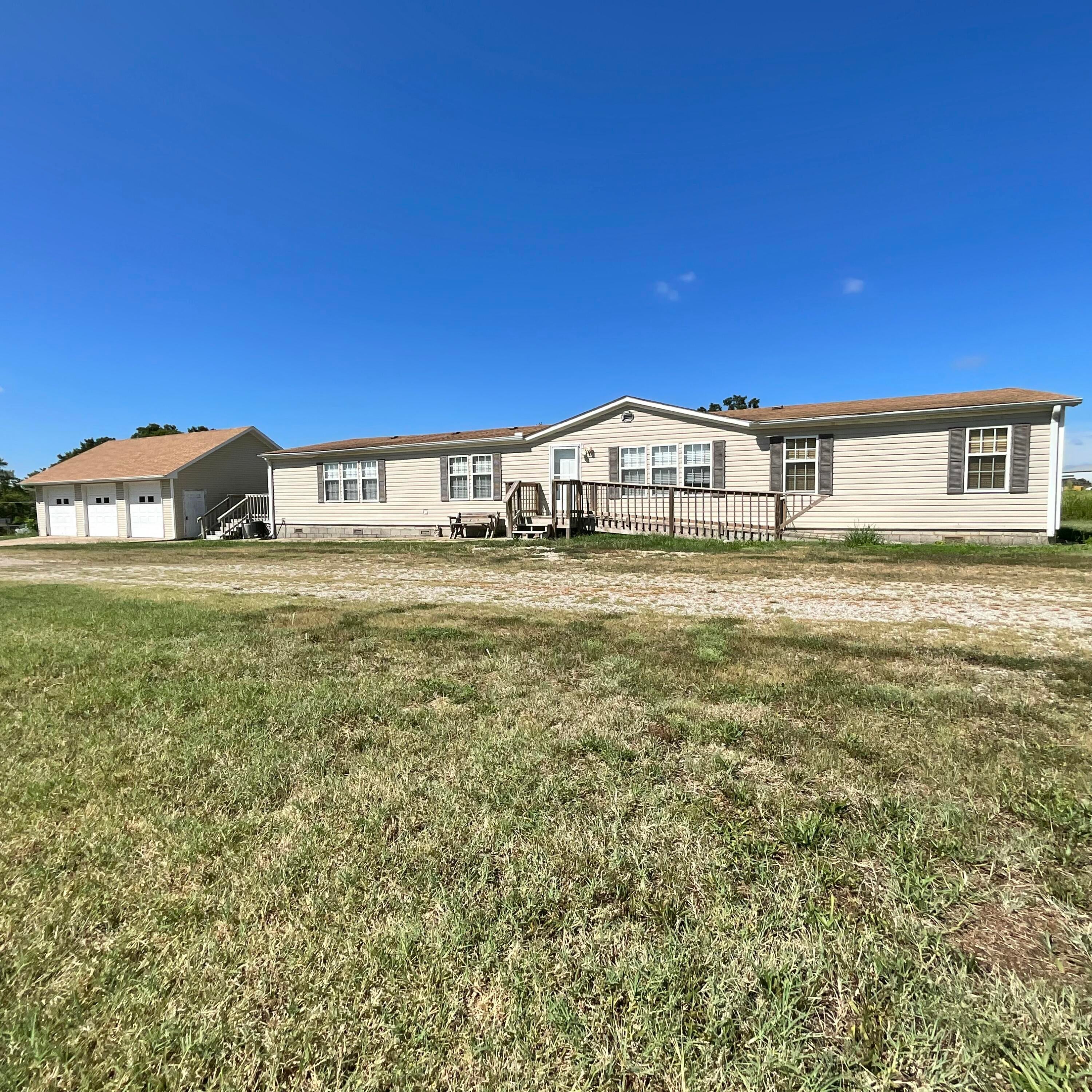 10135 County Road 8010 — photo
