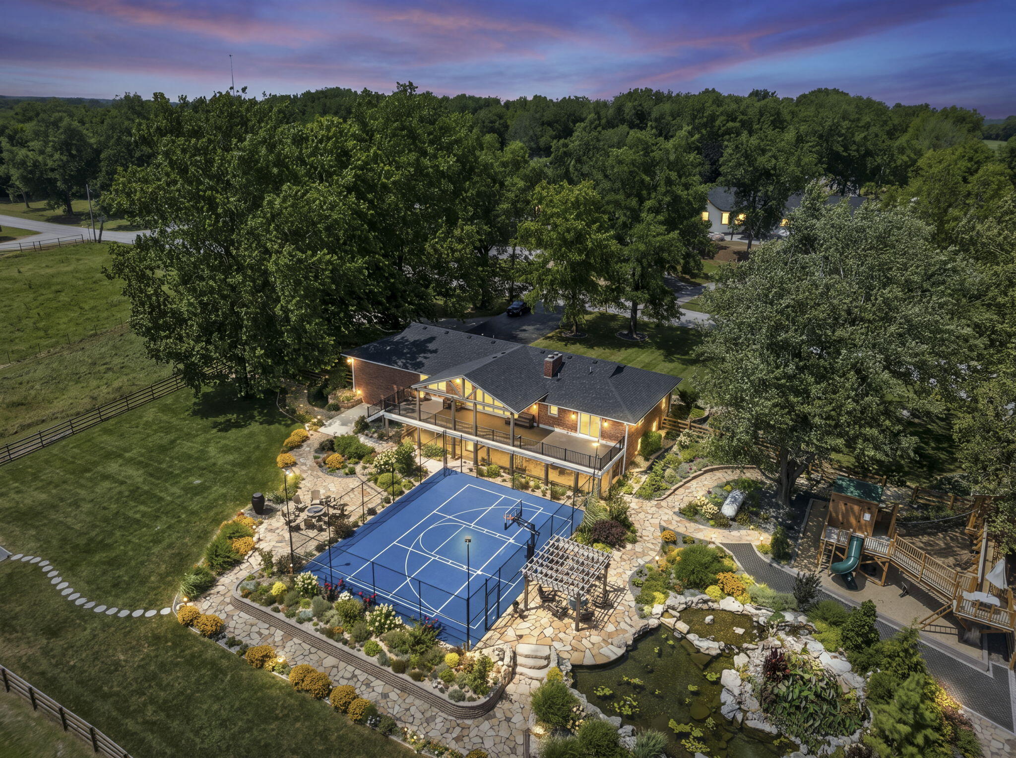 2248 W Farm Road 76 — photo