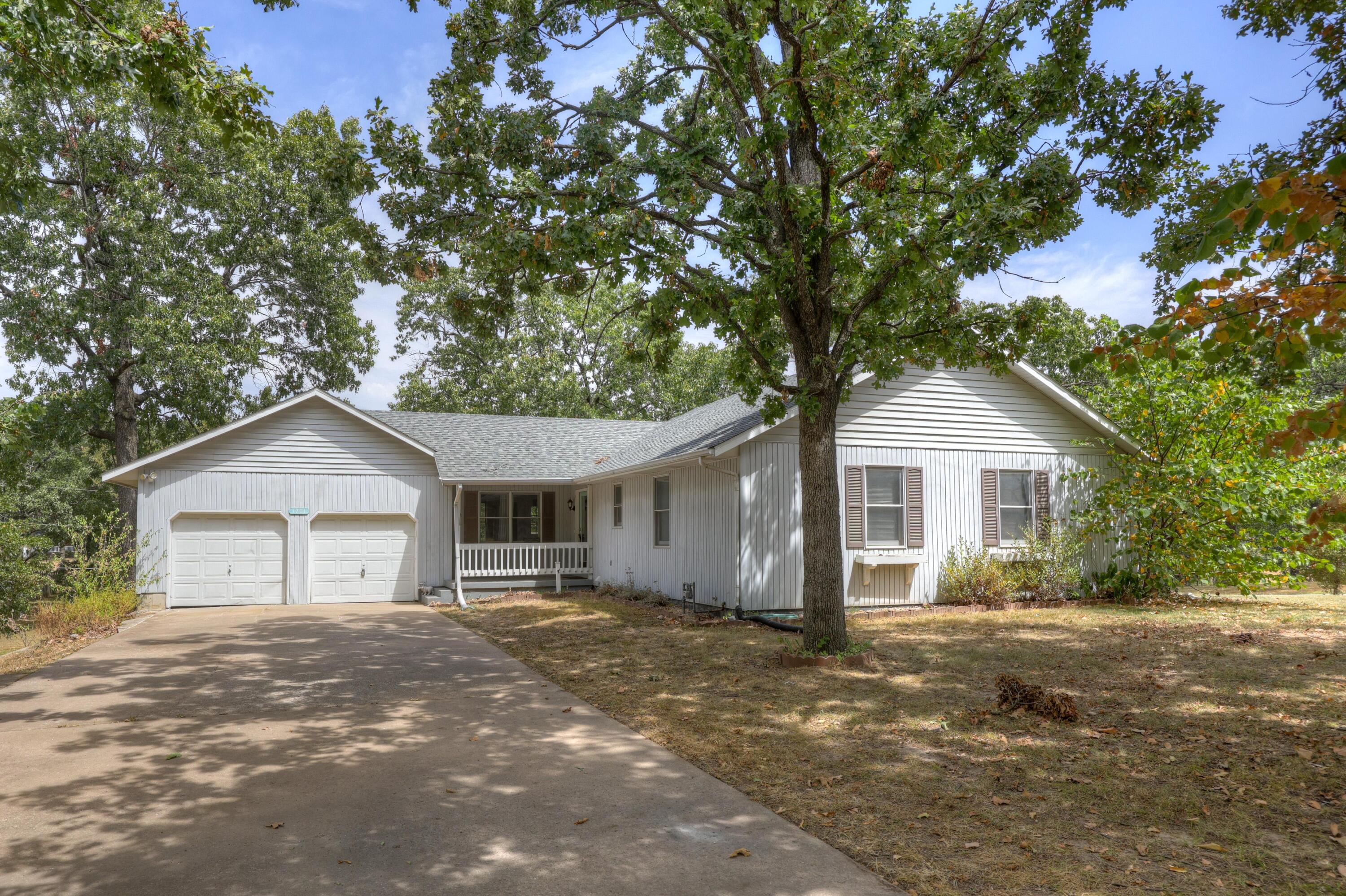 1701 Hickory Hills Drive — photo