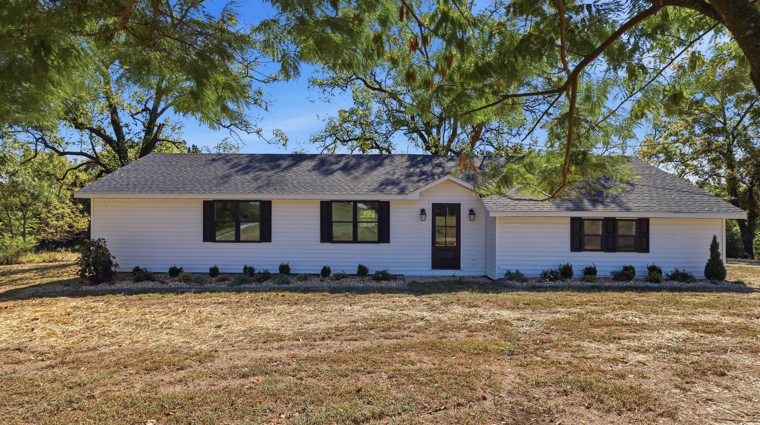 8574 County Road 6890 — photo