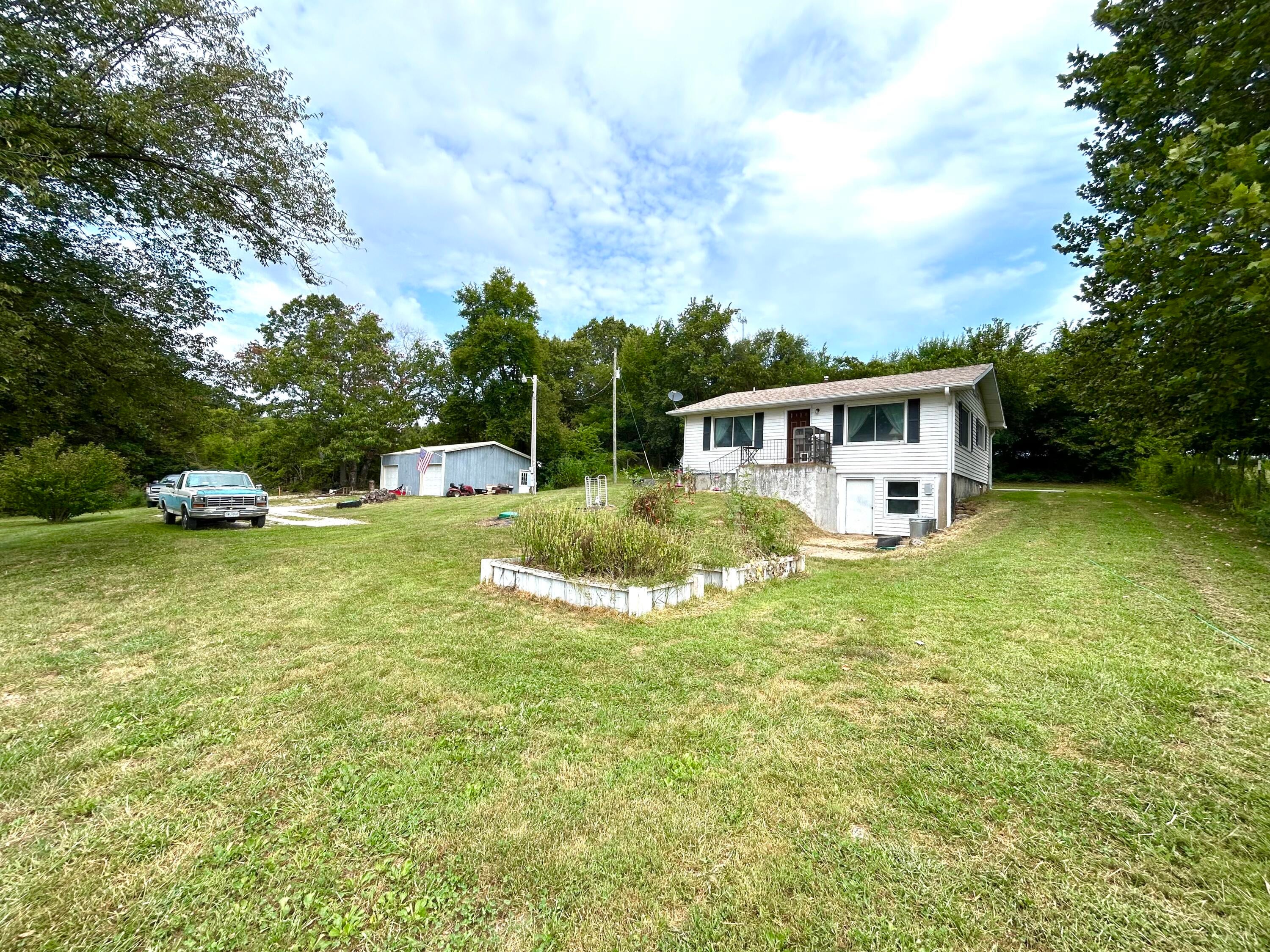 1041 Cameron Lane — photo