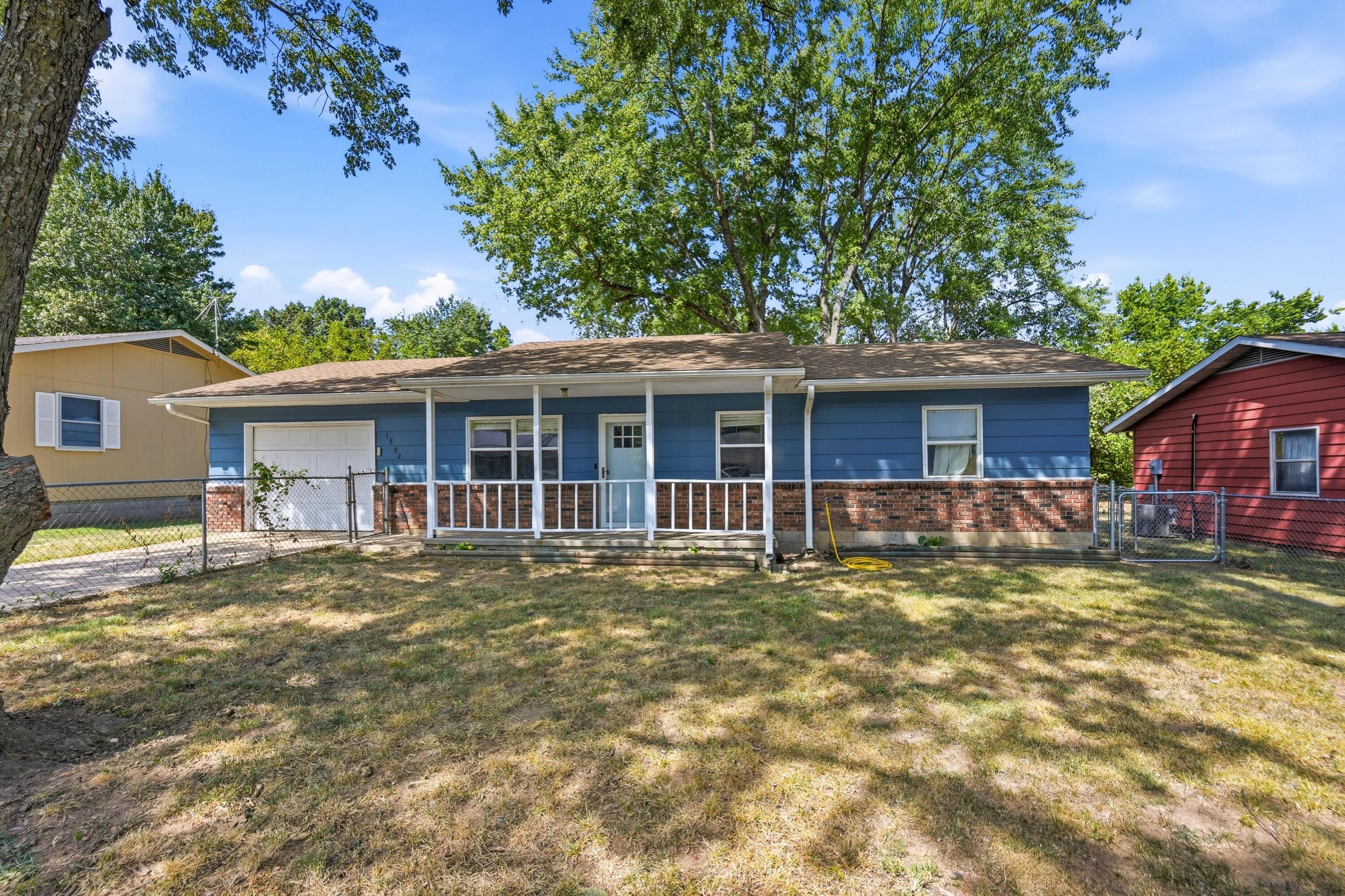 1802 S Garland Douglas Drive — photo