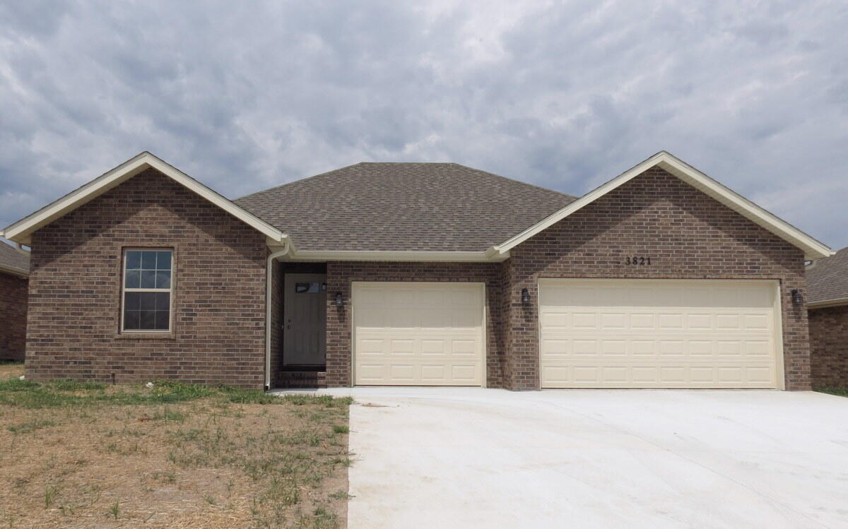 3821 W Riley Street — photo