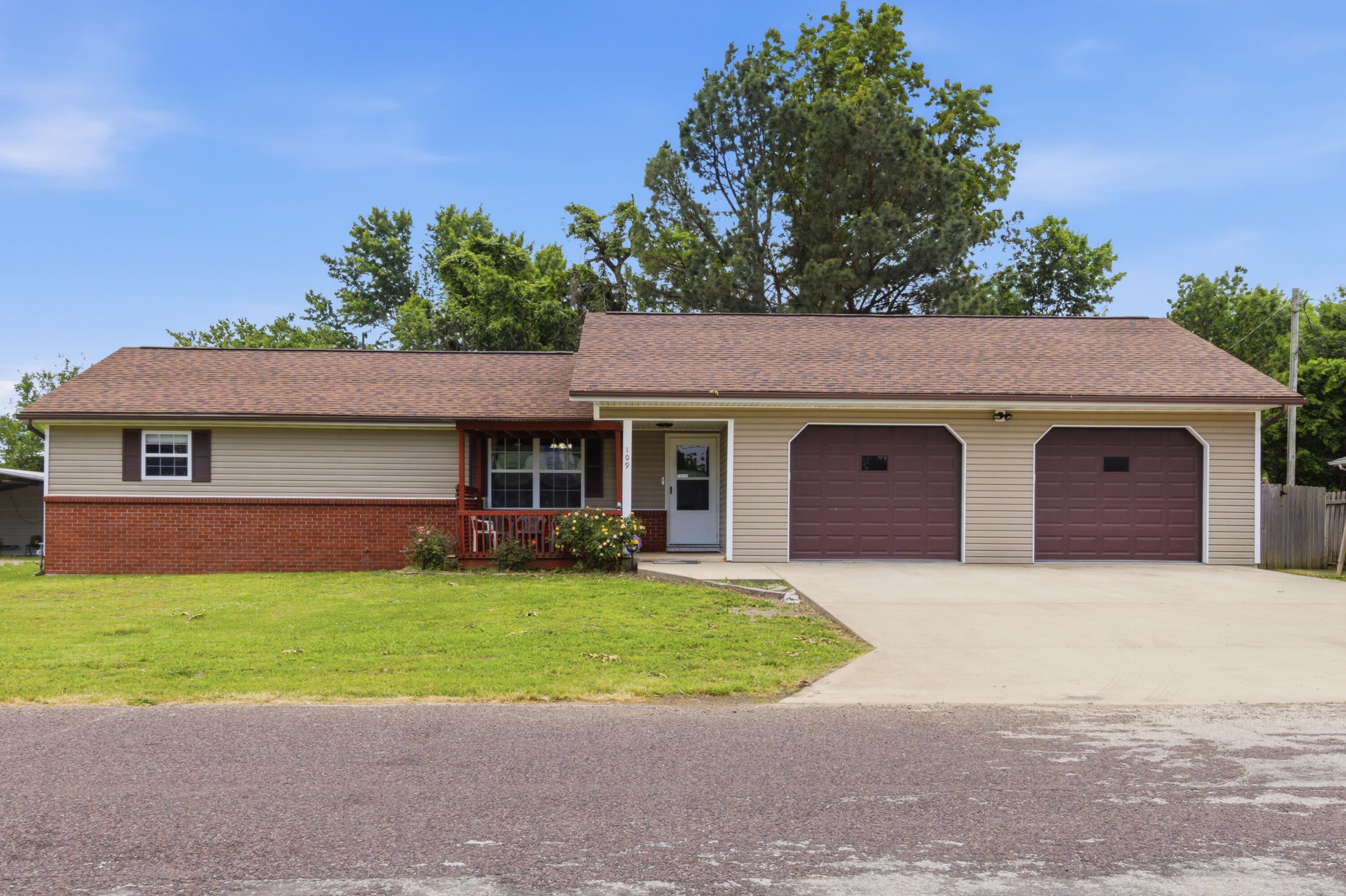 109 Circle Drive — photo