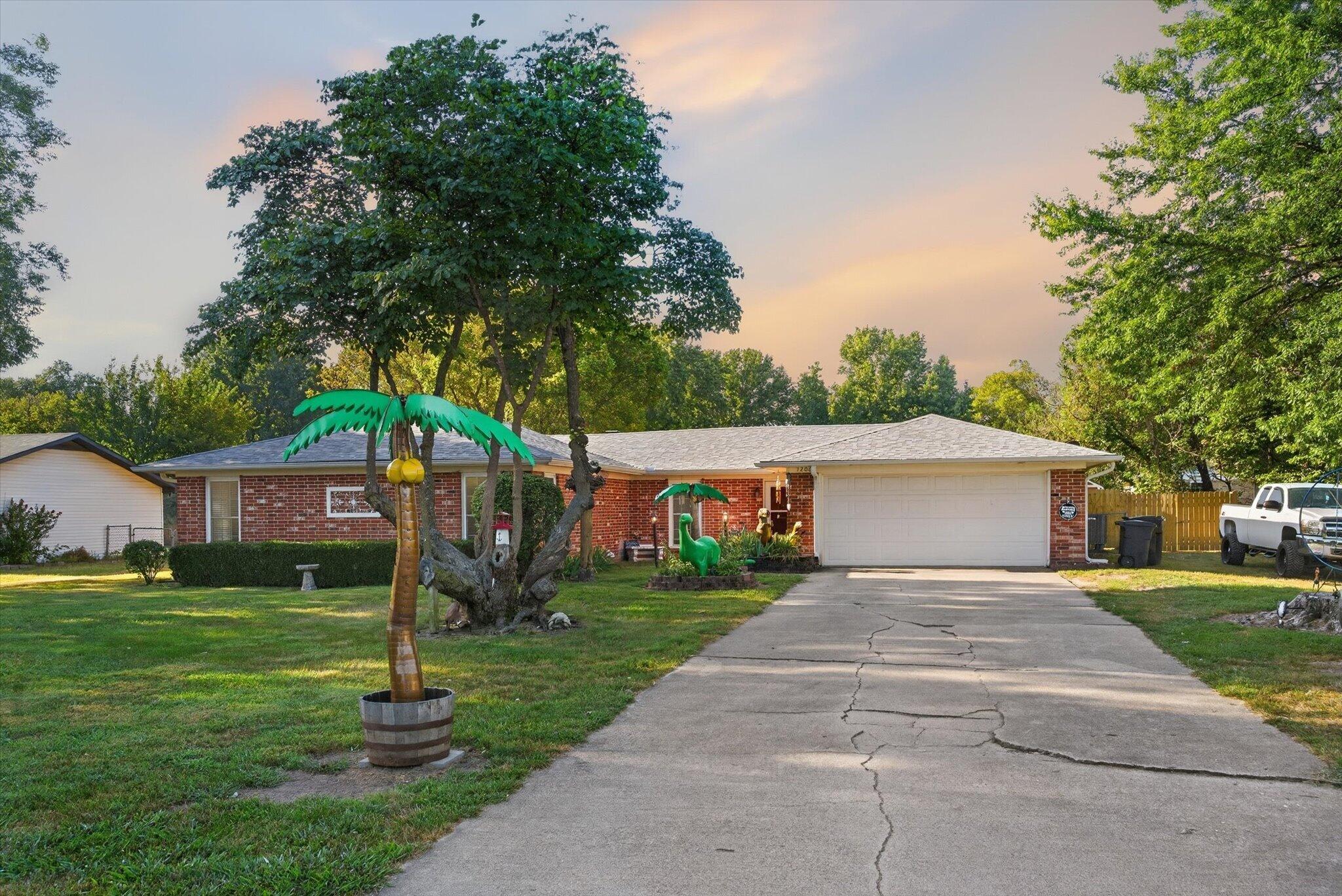 1206 Kemp Drive — photo