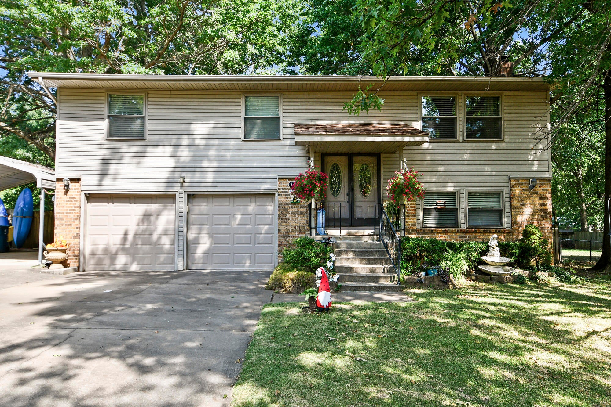 3329 W Countryside Drive — photo