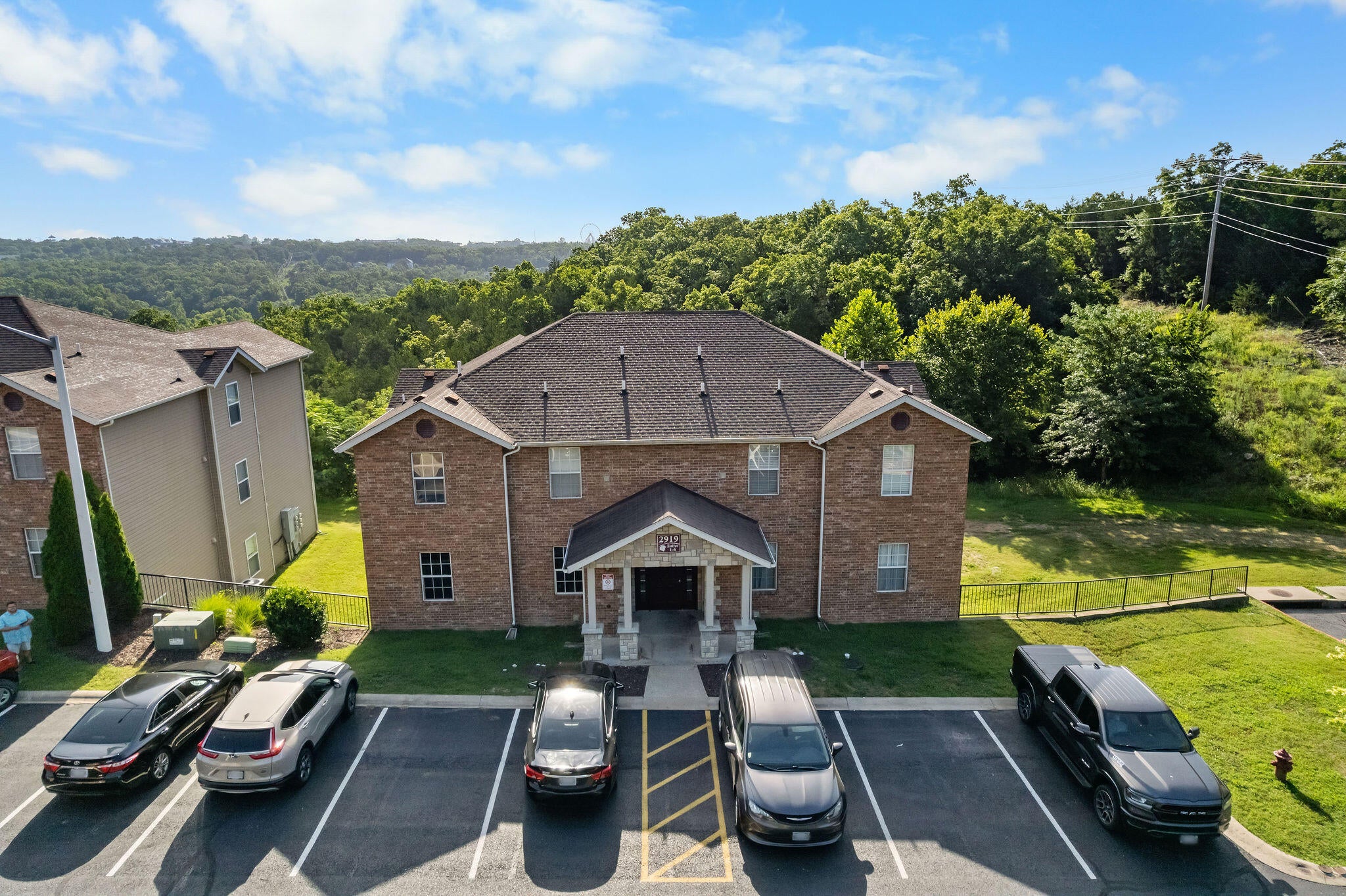 2919 Vineyards Parkway # 10-2 — photo