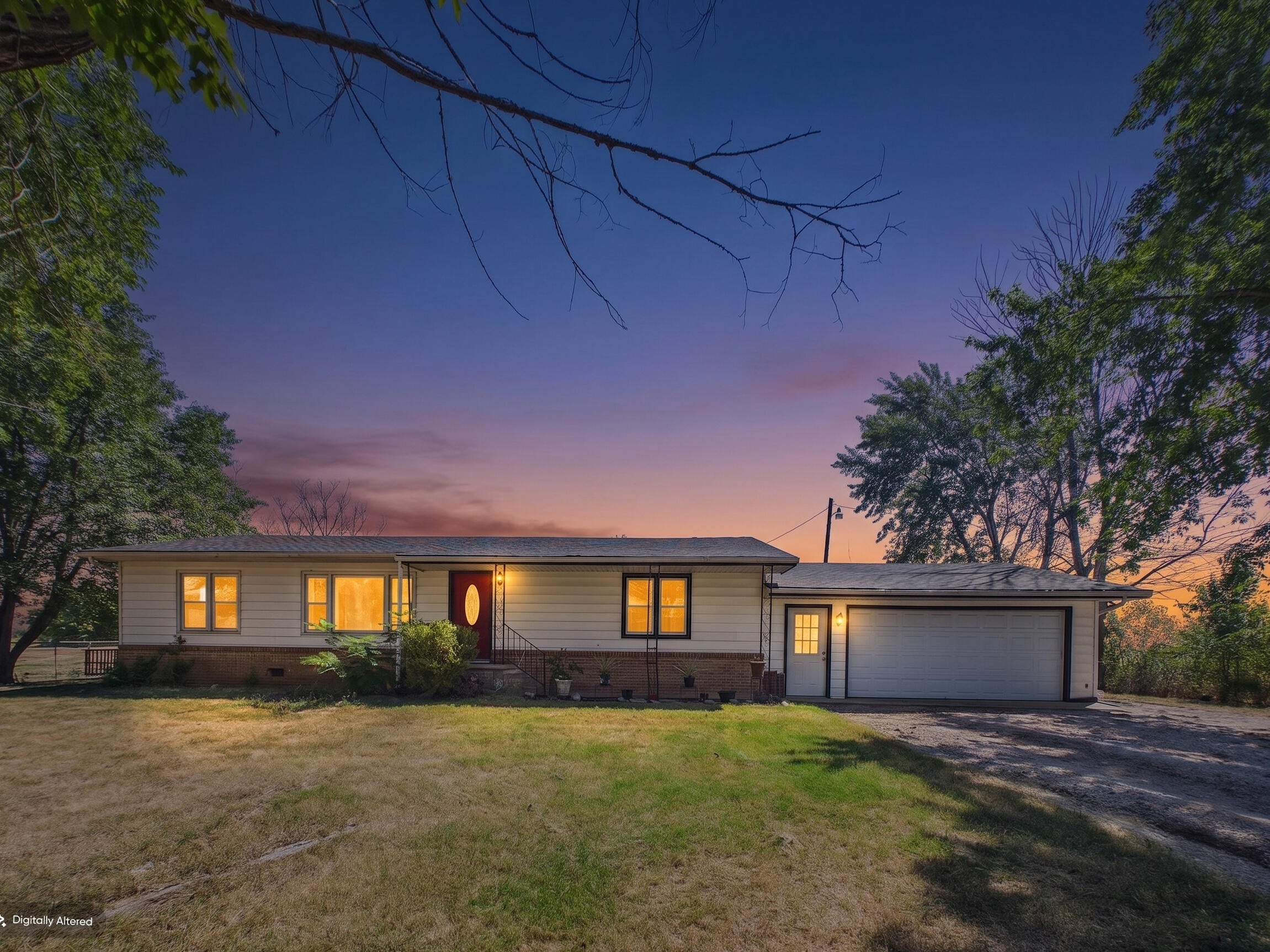 2412 US Highway 65 — photo
