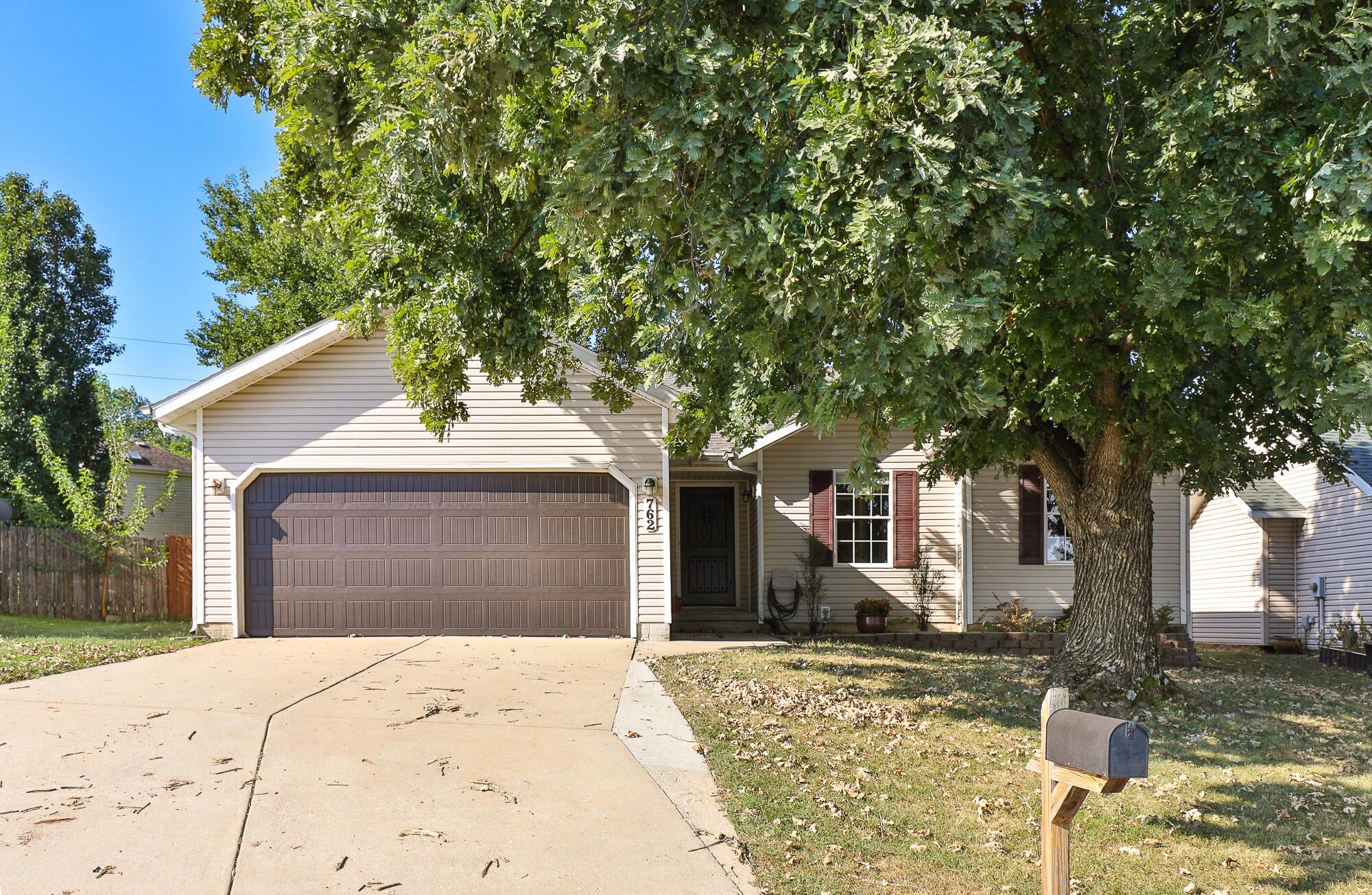 762 W Juniper Lane — photo