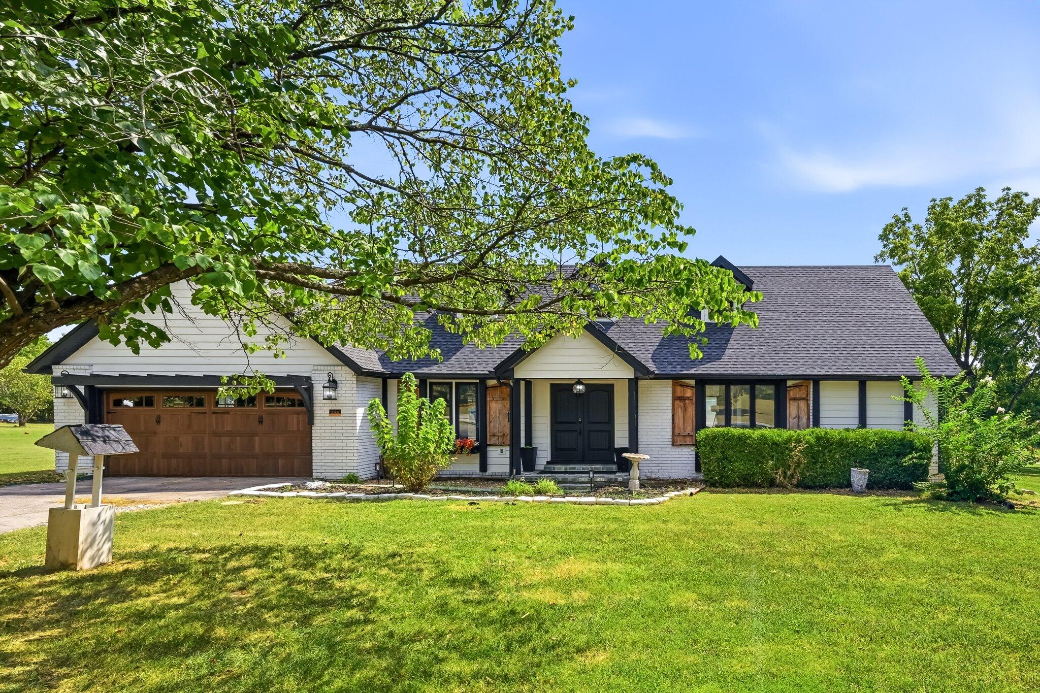 3108 W Bridlewood Trail — photo