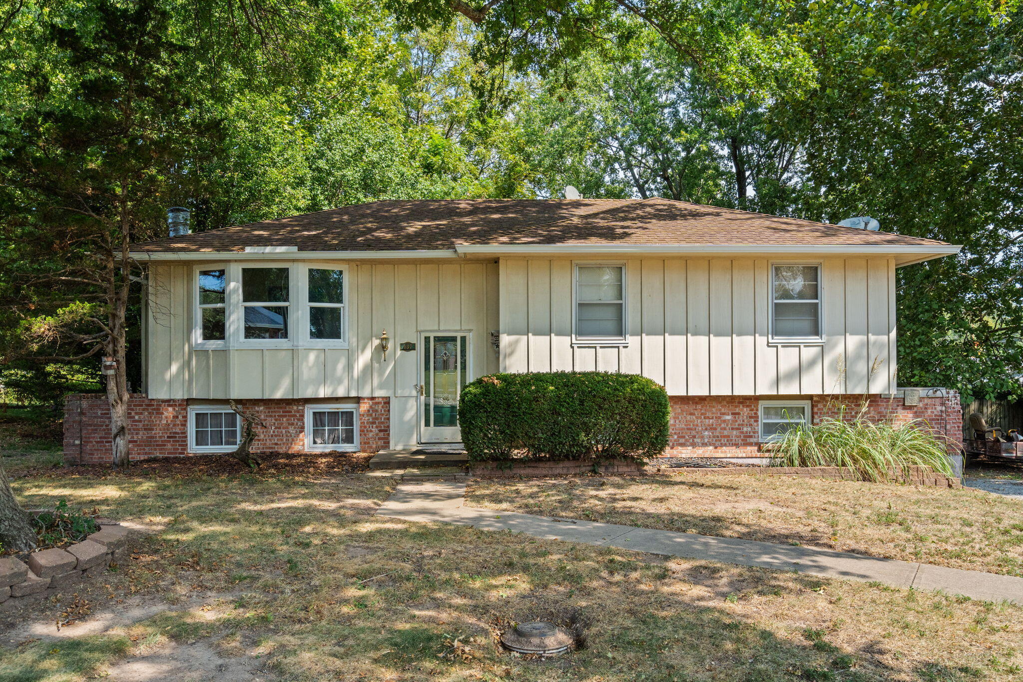 137 E Ritter Street — photo