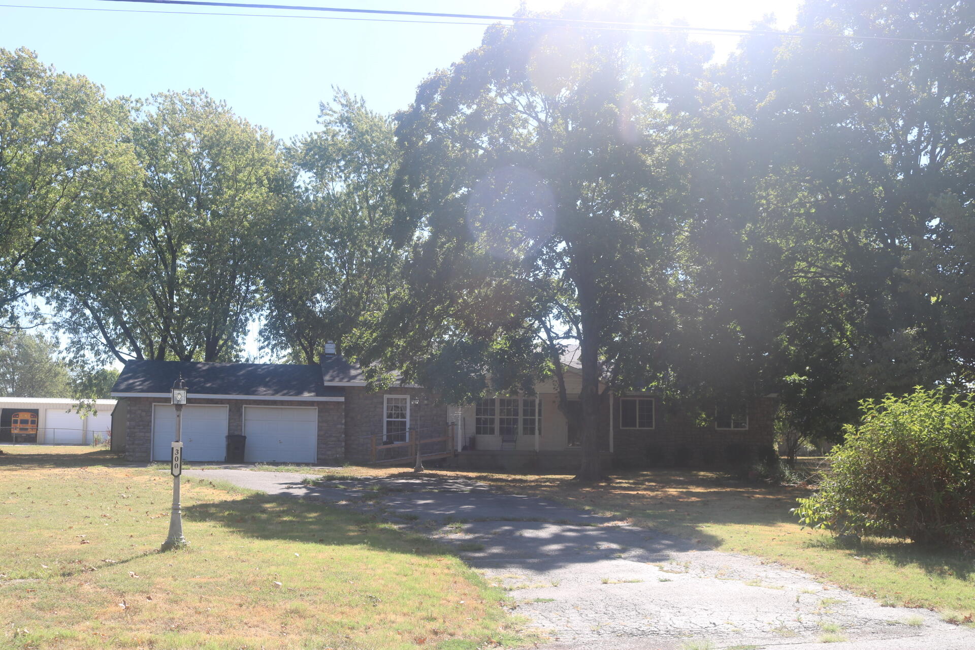 300 S Holmes Avenue — photo