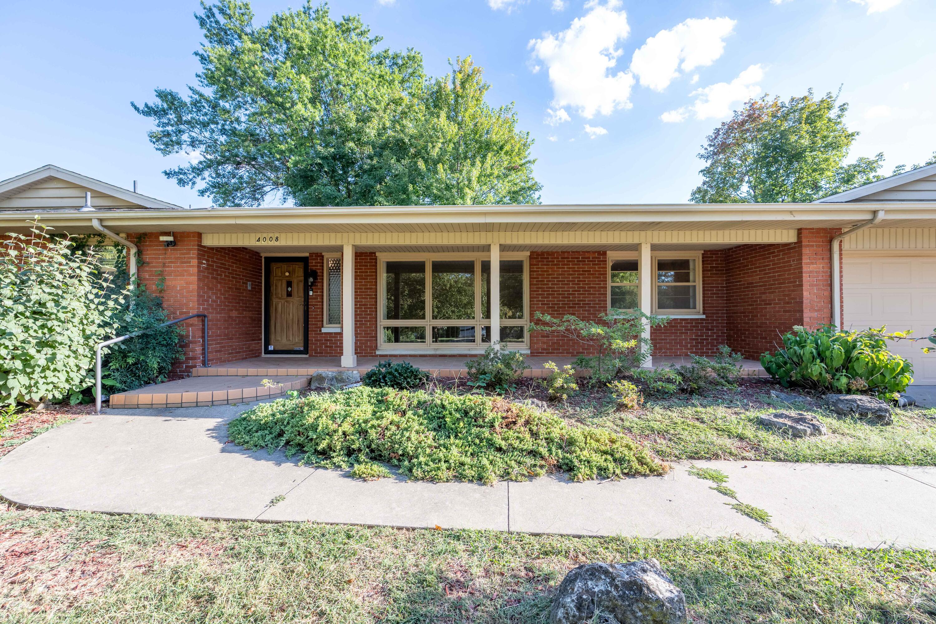 4008 W Grimes Street — photo