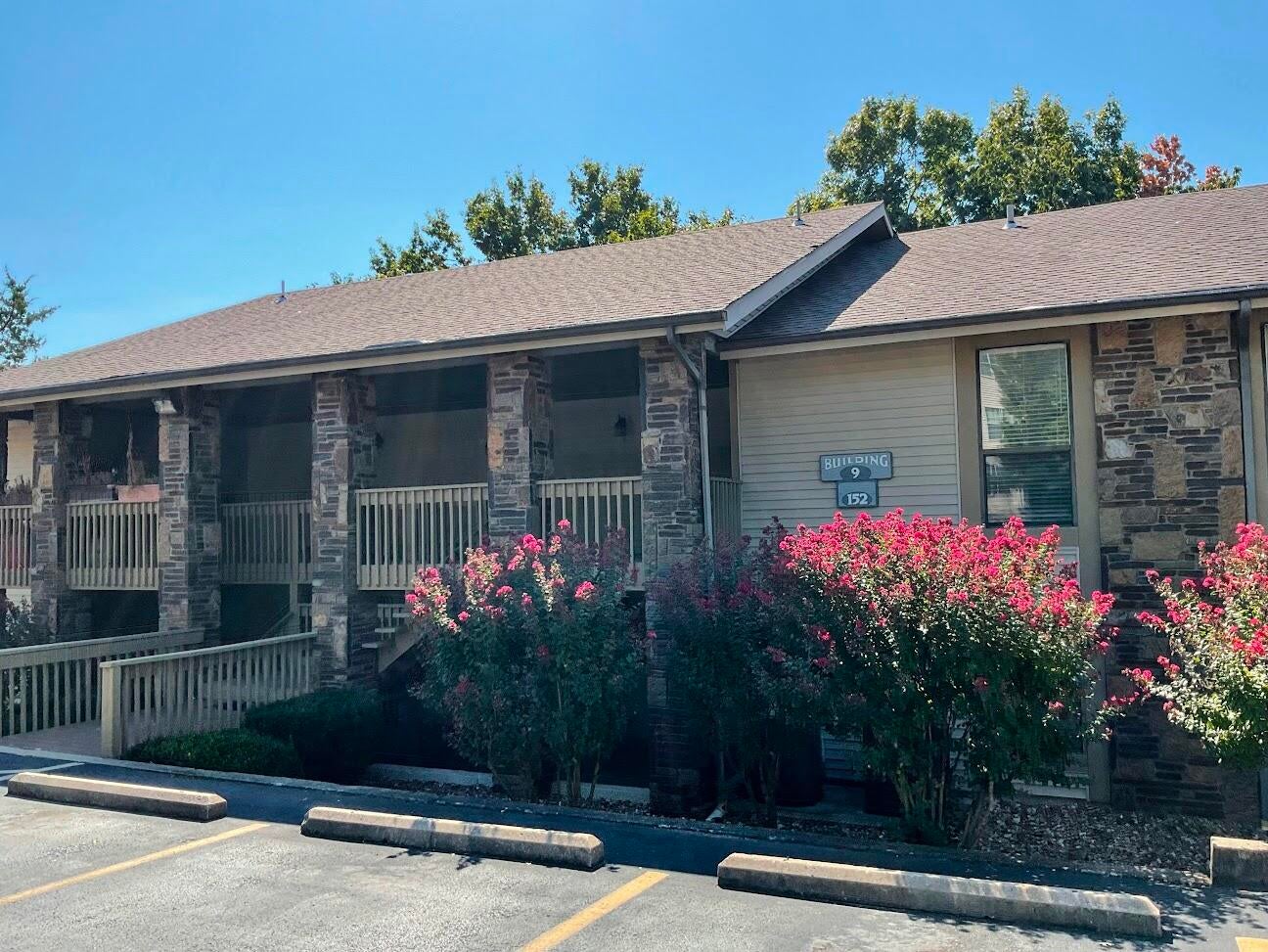 152 Turnberry Drive 6 — photo