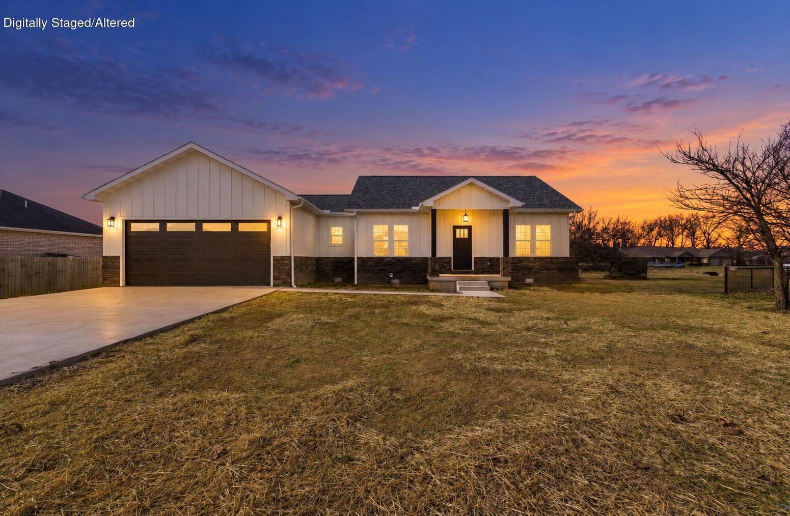 2707 Mayfield Drive — photo