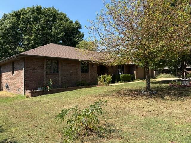 1503 Woodland Circle — photo