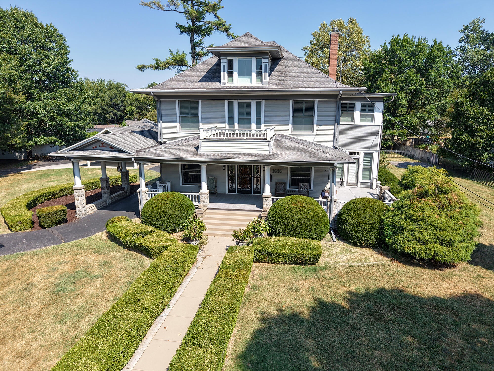 1635 E Walnut Street, Springfield, MO 65802 — photo 2