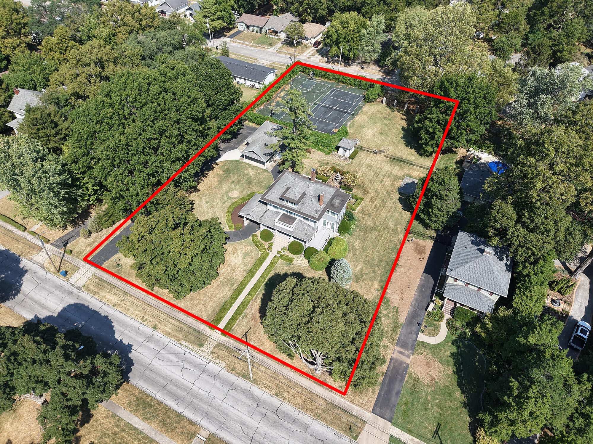1635 E Walnut Street, Springfield, MO 65802 — photo 3