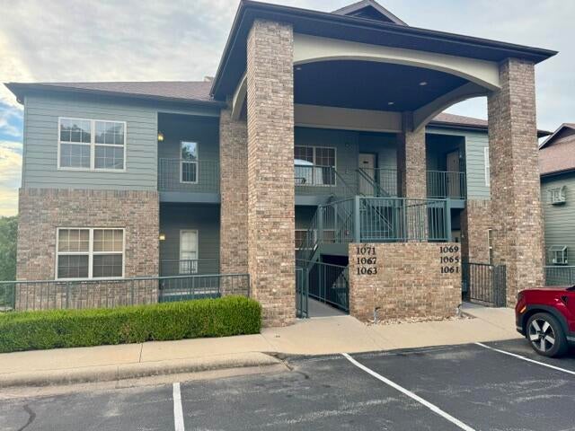 1063 Golf Drive 1 — photo