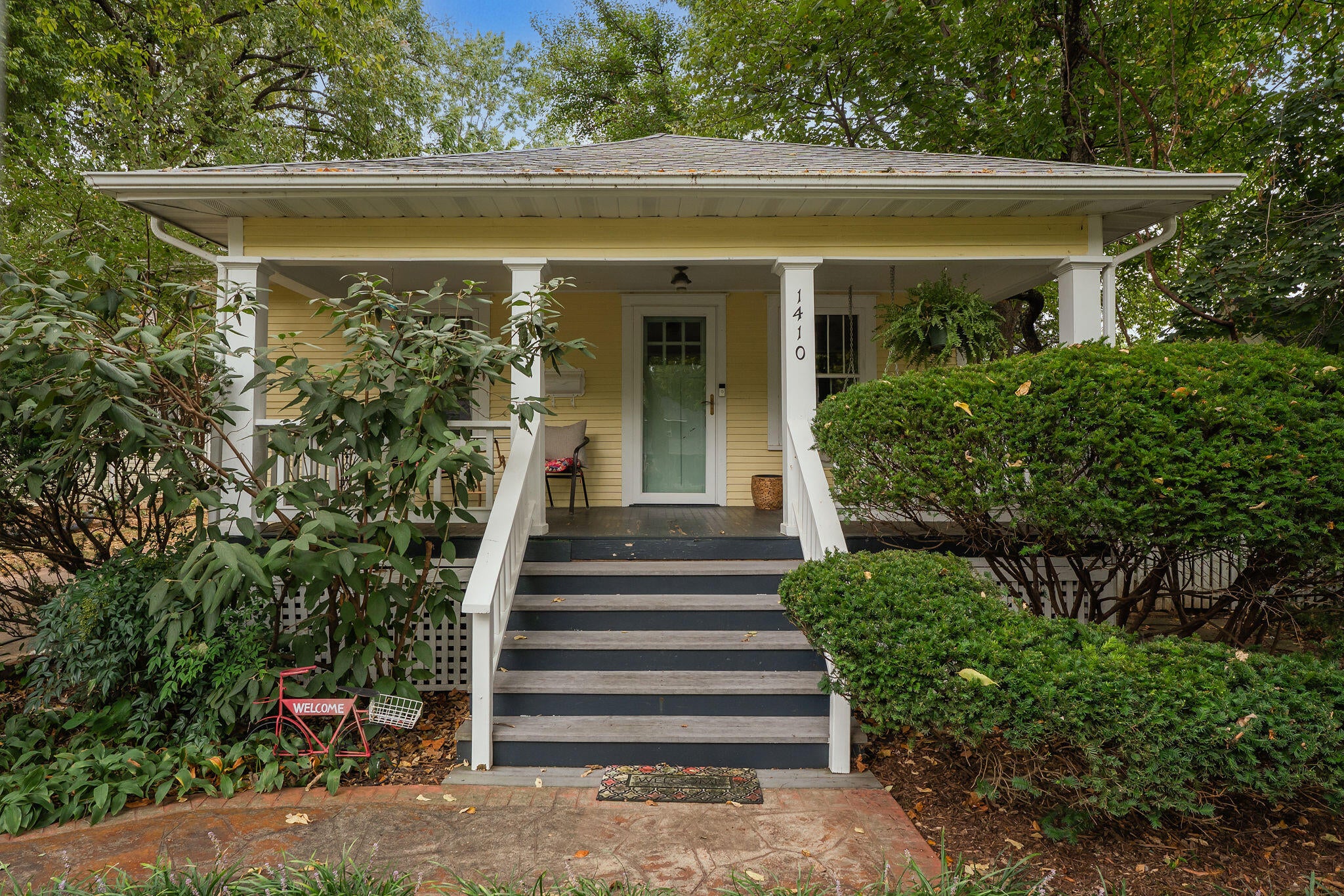 1410 E Stanford Street — photo
