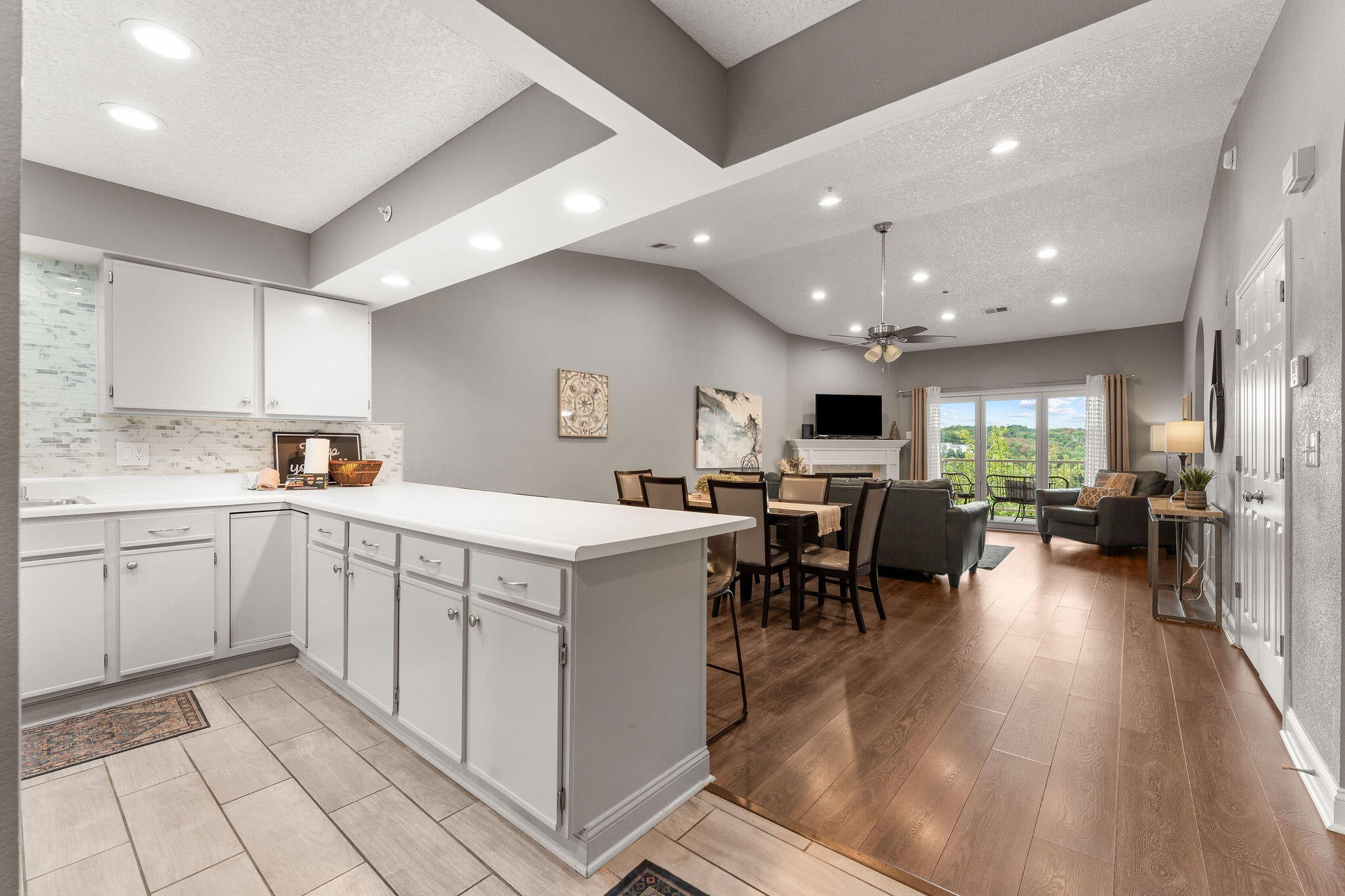 350 S Wildwood Drive # E19 — photo