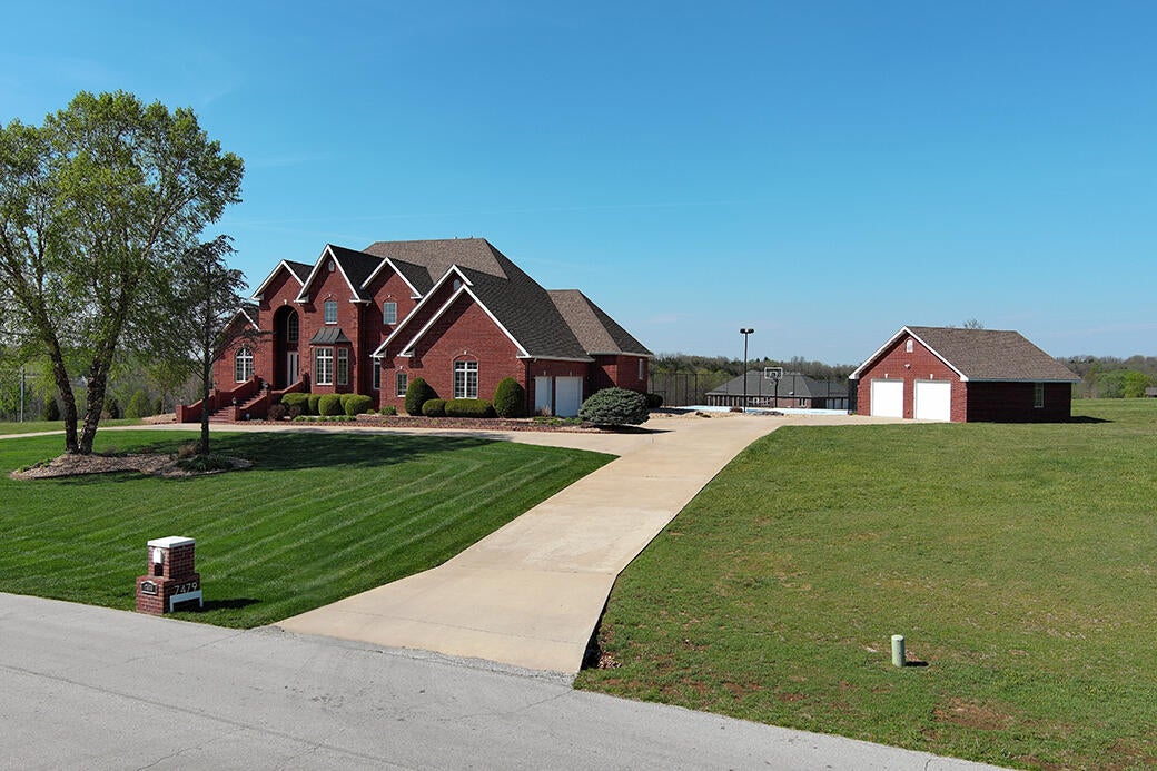7479 W Persimmon Court — photo