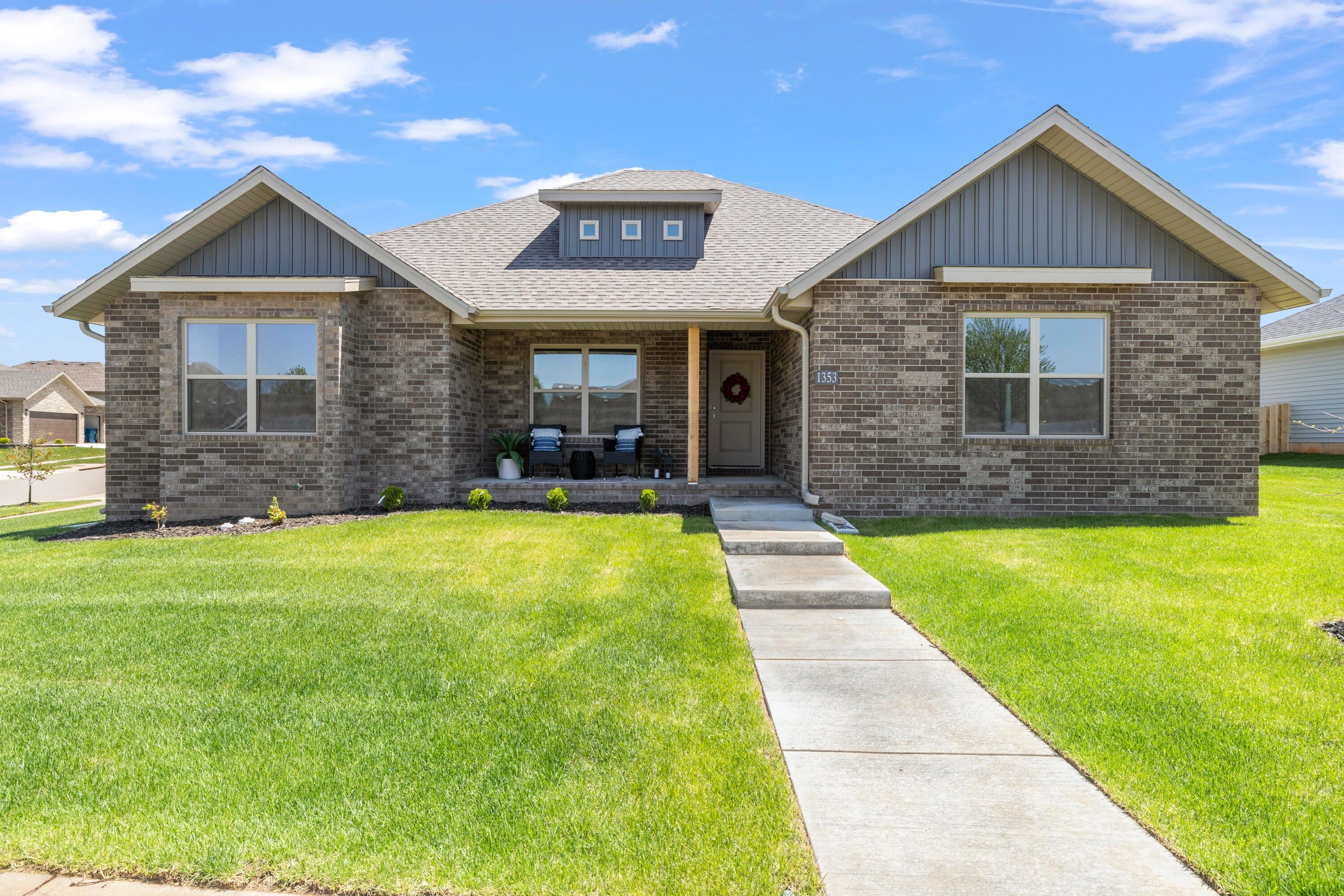 1353 N Sandy Creek Circle — photo