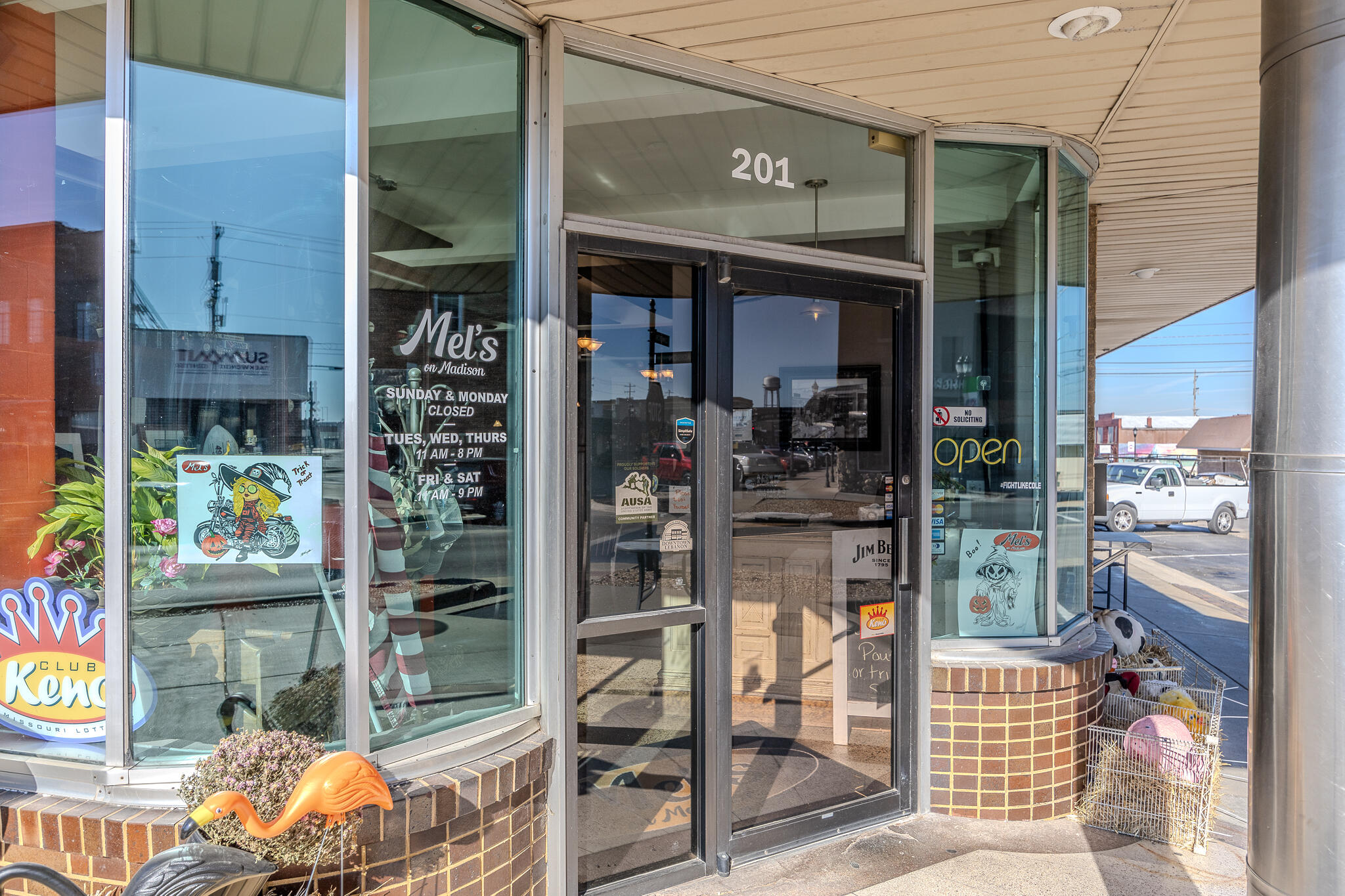 201 W Commercial Street, Lebanon, MO 65536 | Realty.com